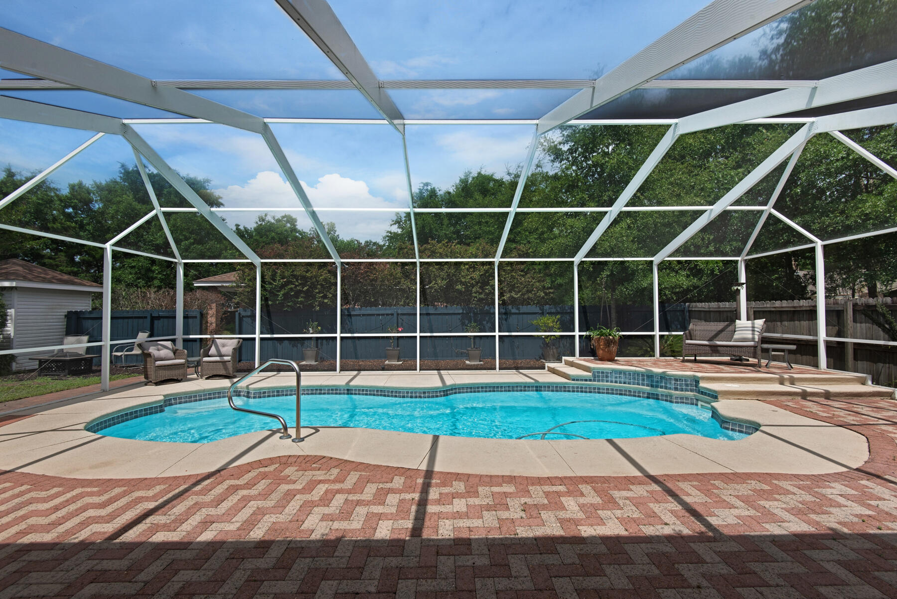 RAINTREE - Residential