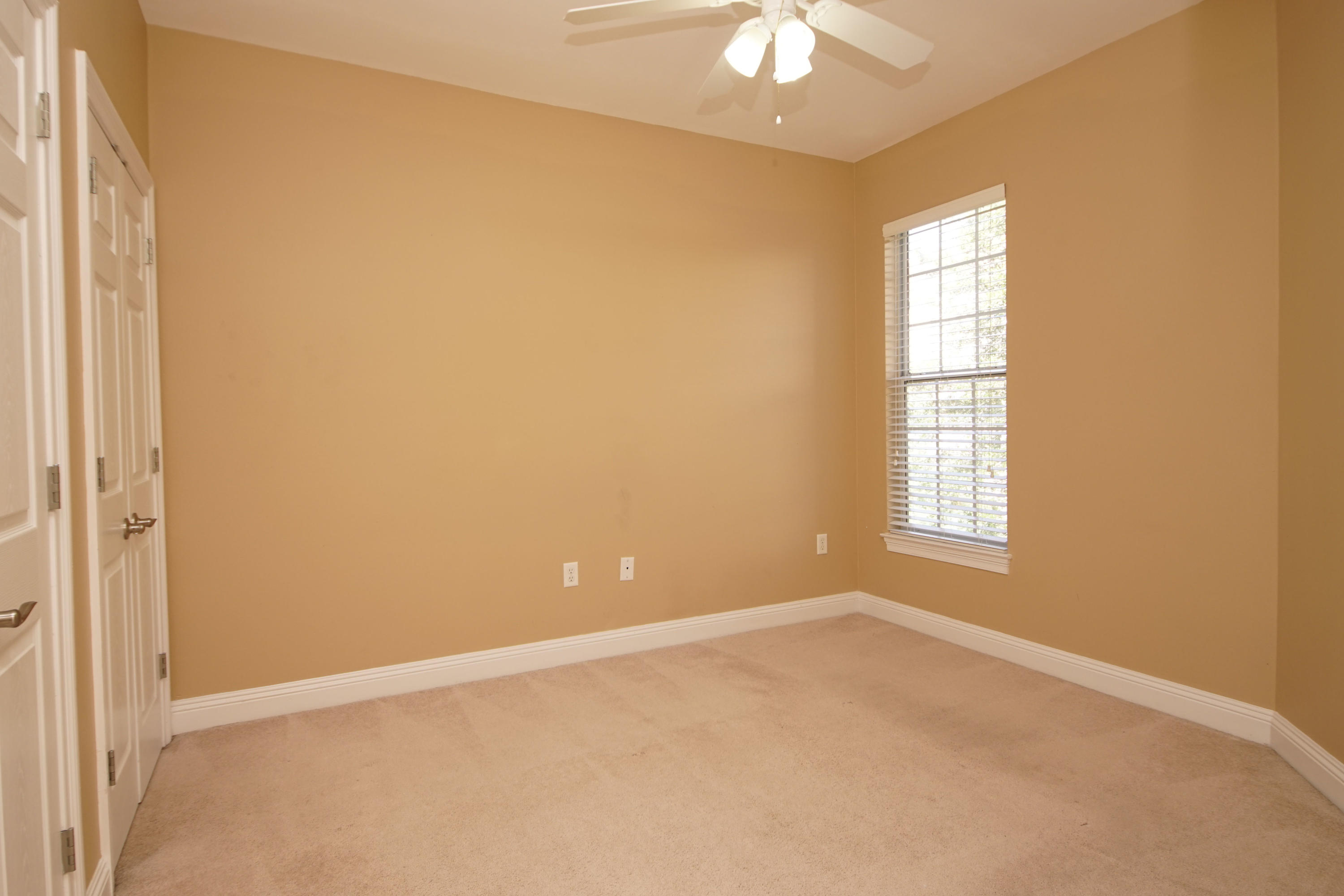 WALTON OAKS - Residential