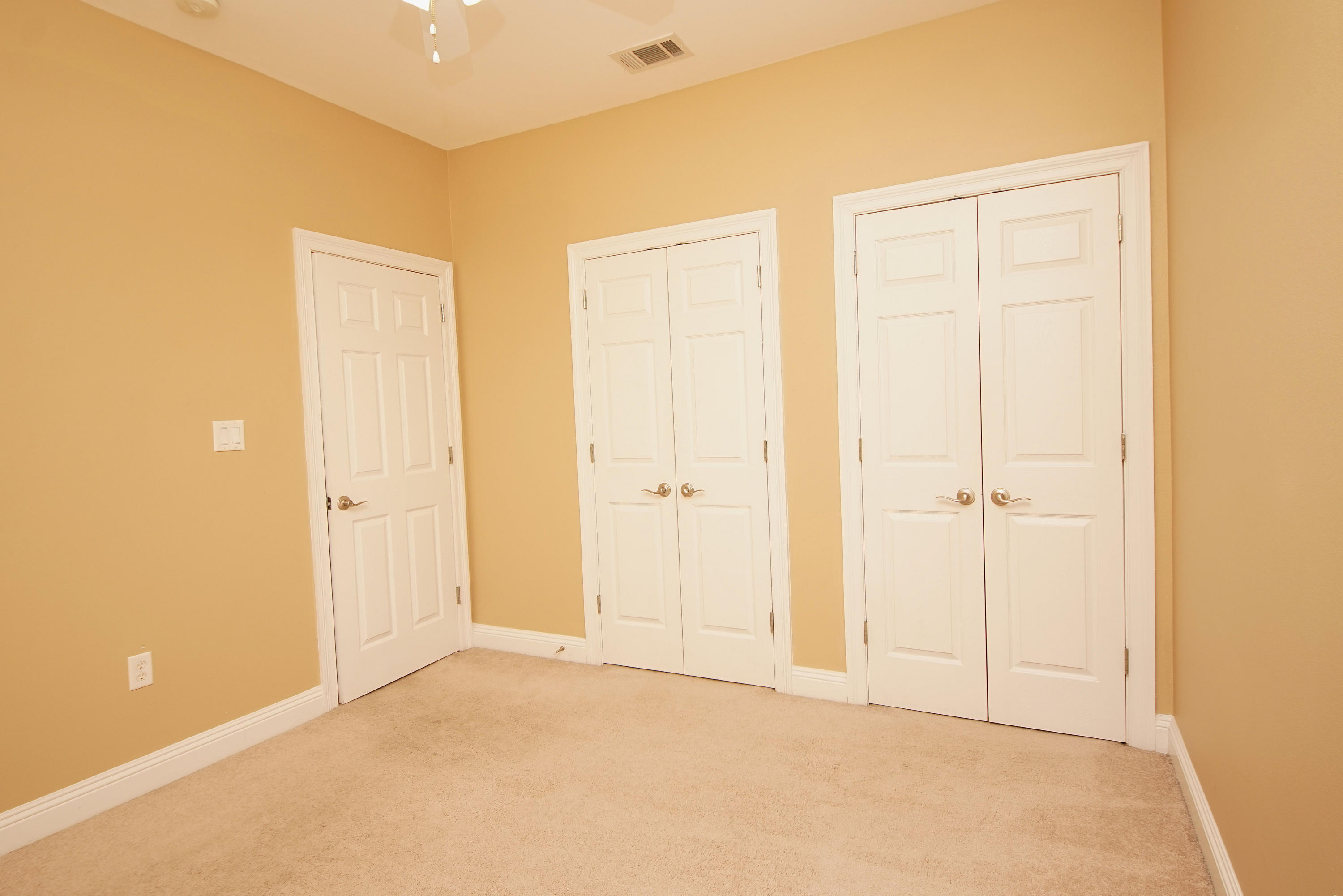 WALTON OAKS - Residential