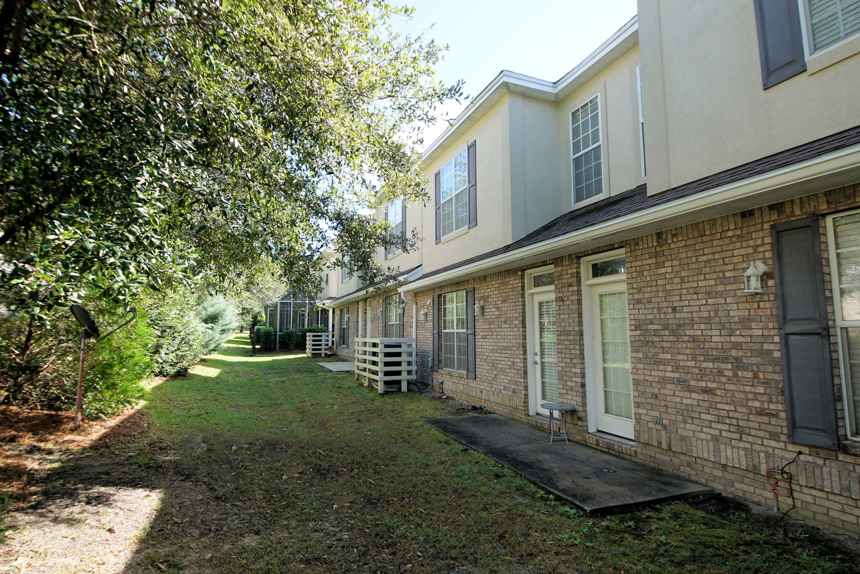 WALTON OAKS - Residential