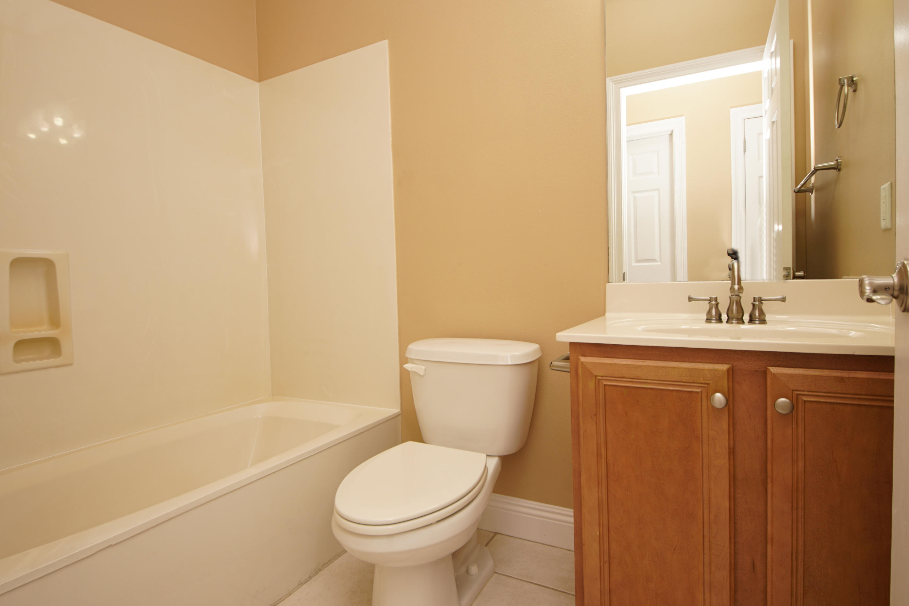 WALTON OAKS - Residential