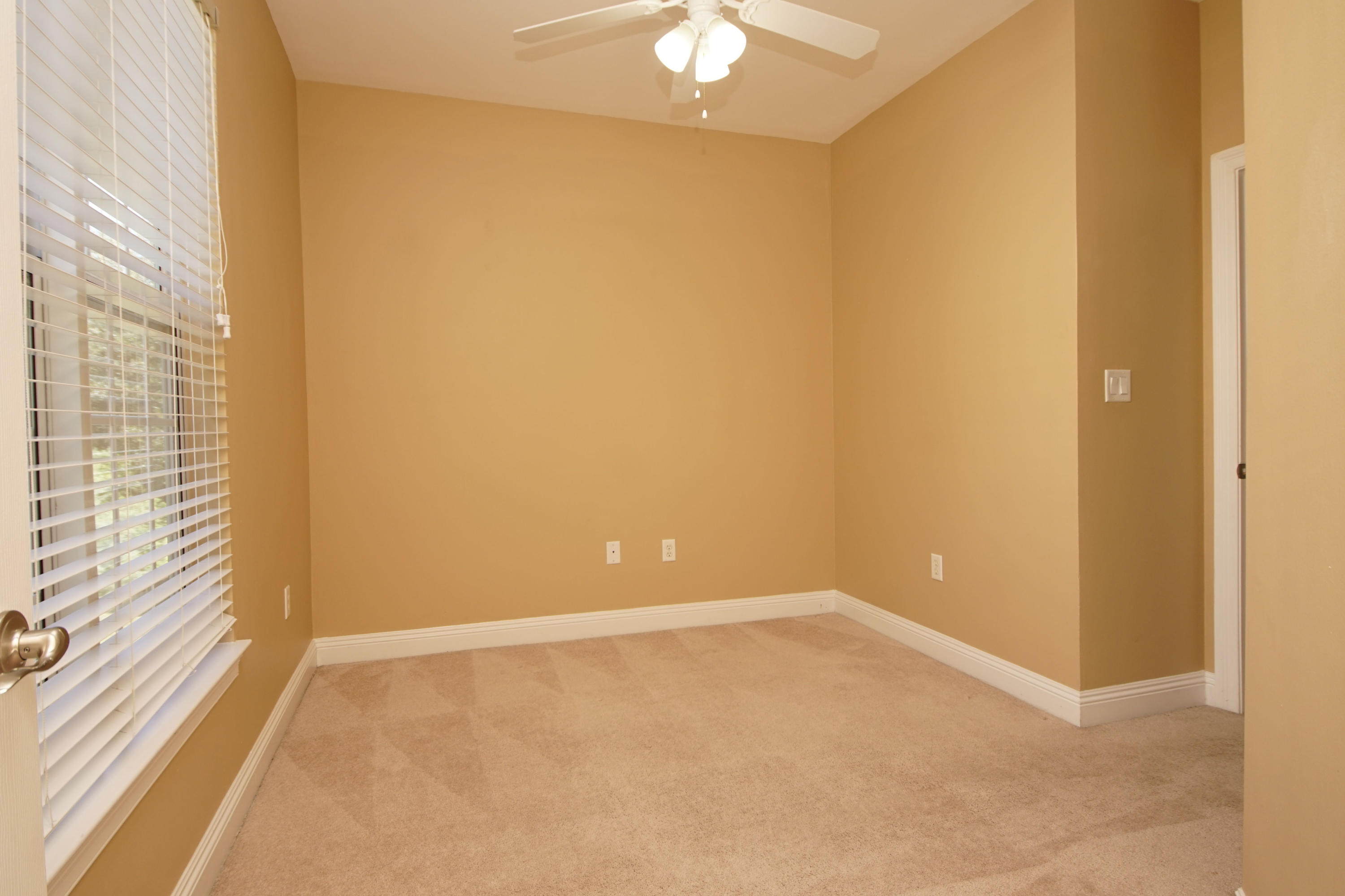 WALTON OAKS - Residential