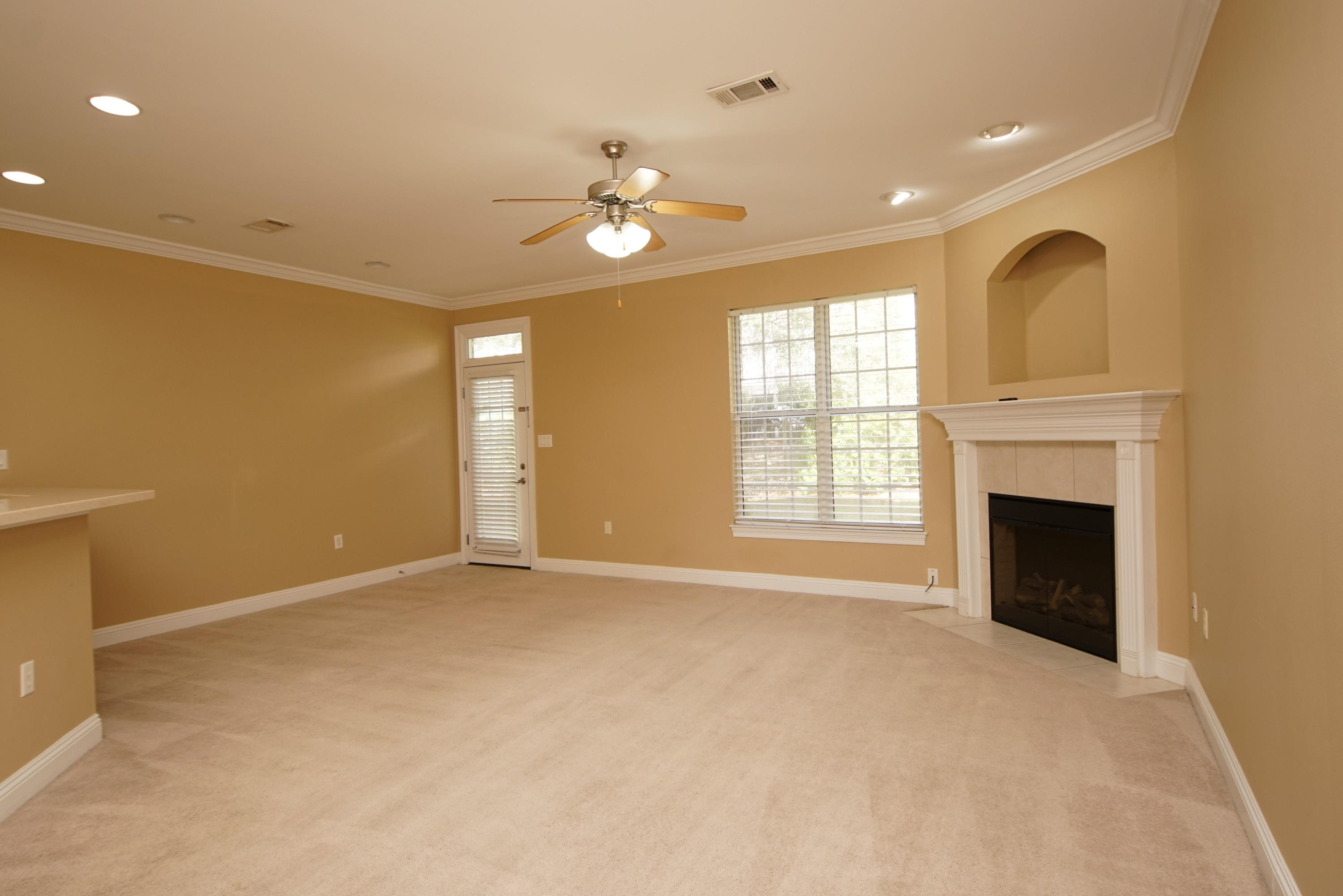 WALTON OAKS - Residential