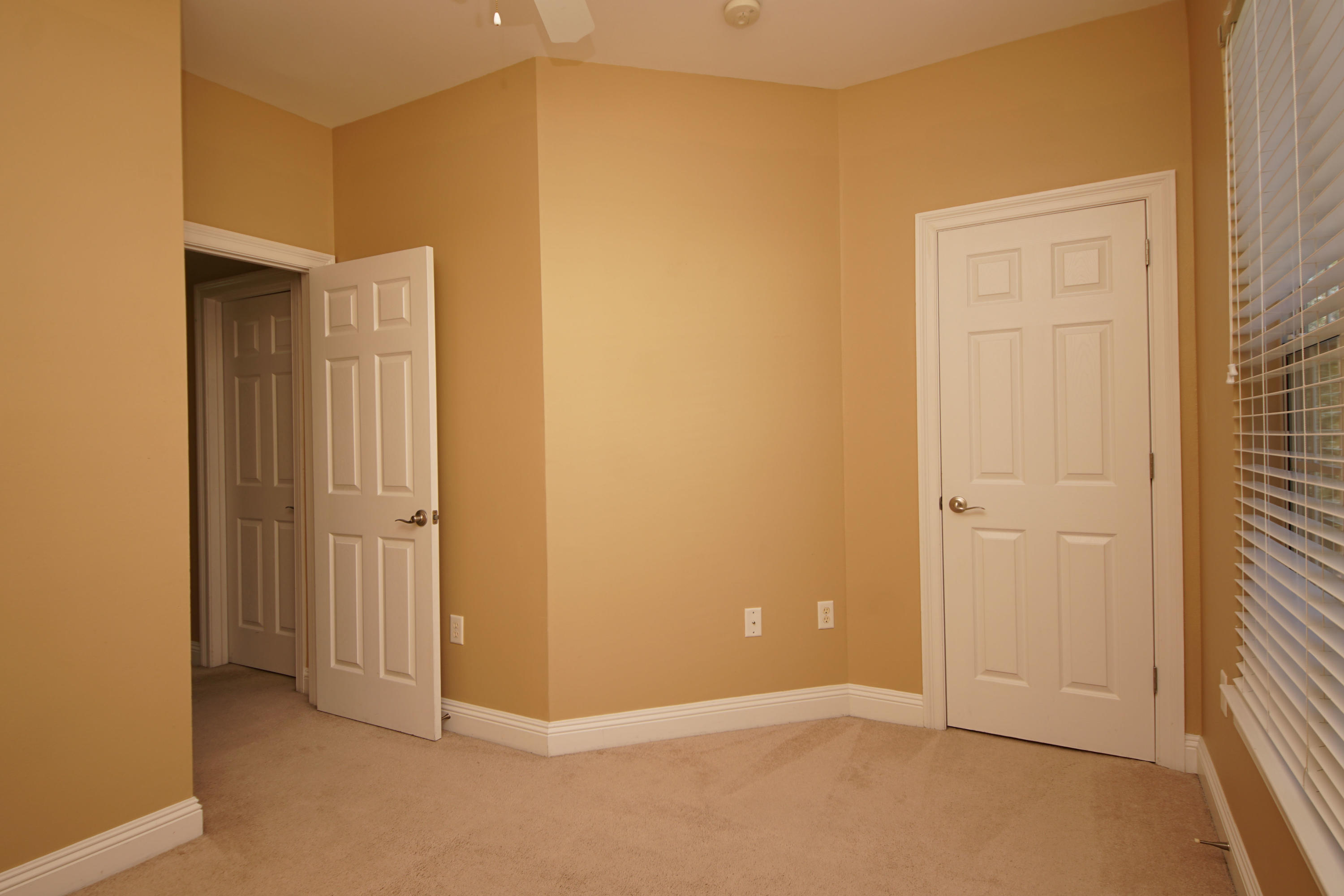 WALTON OAKS - Residential