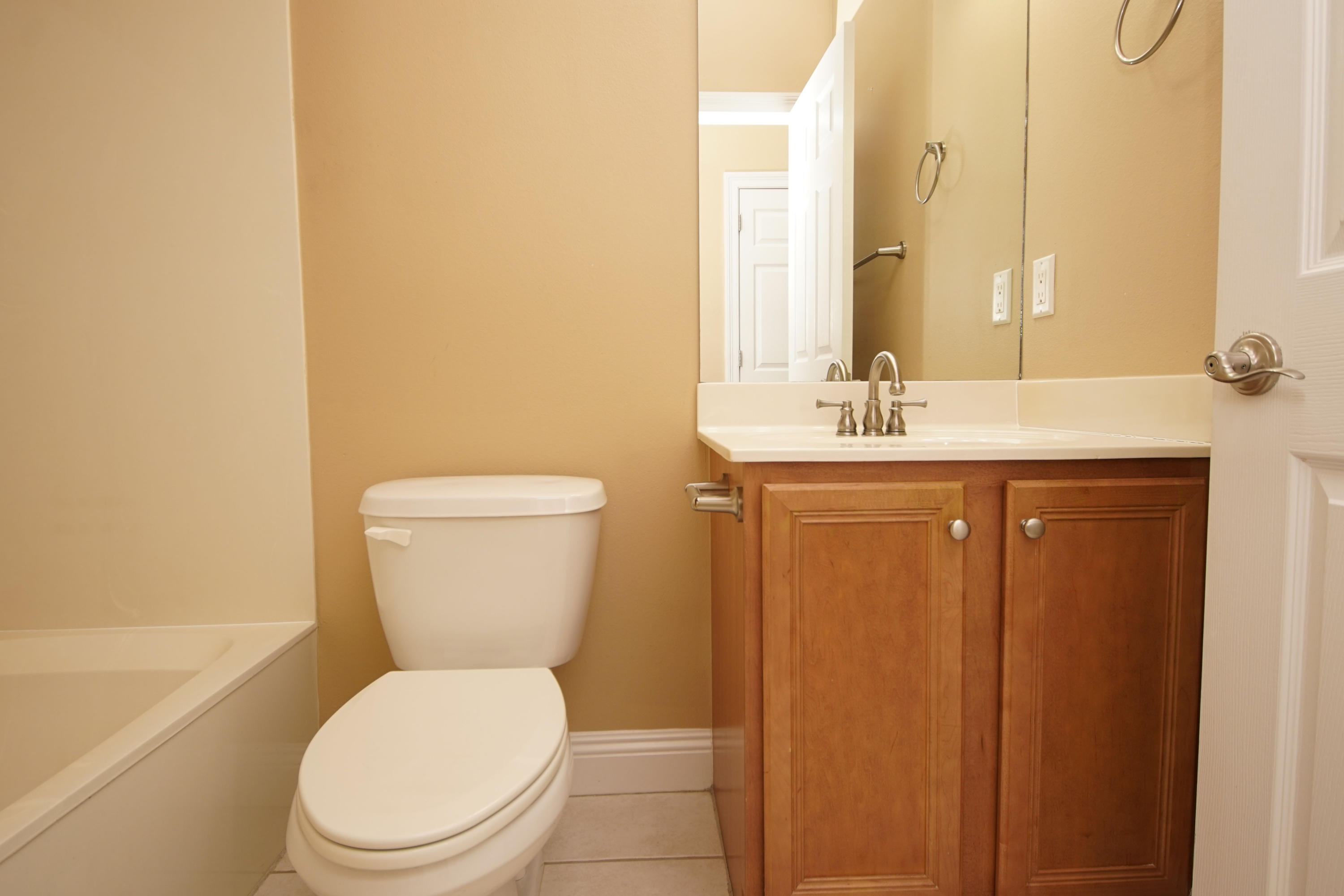 WALTON OAKS - Residential