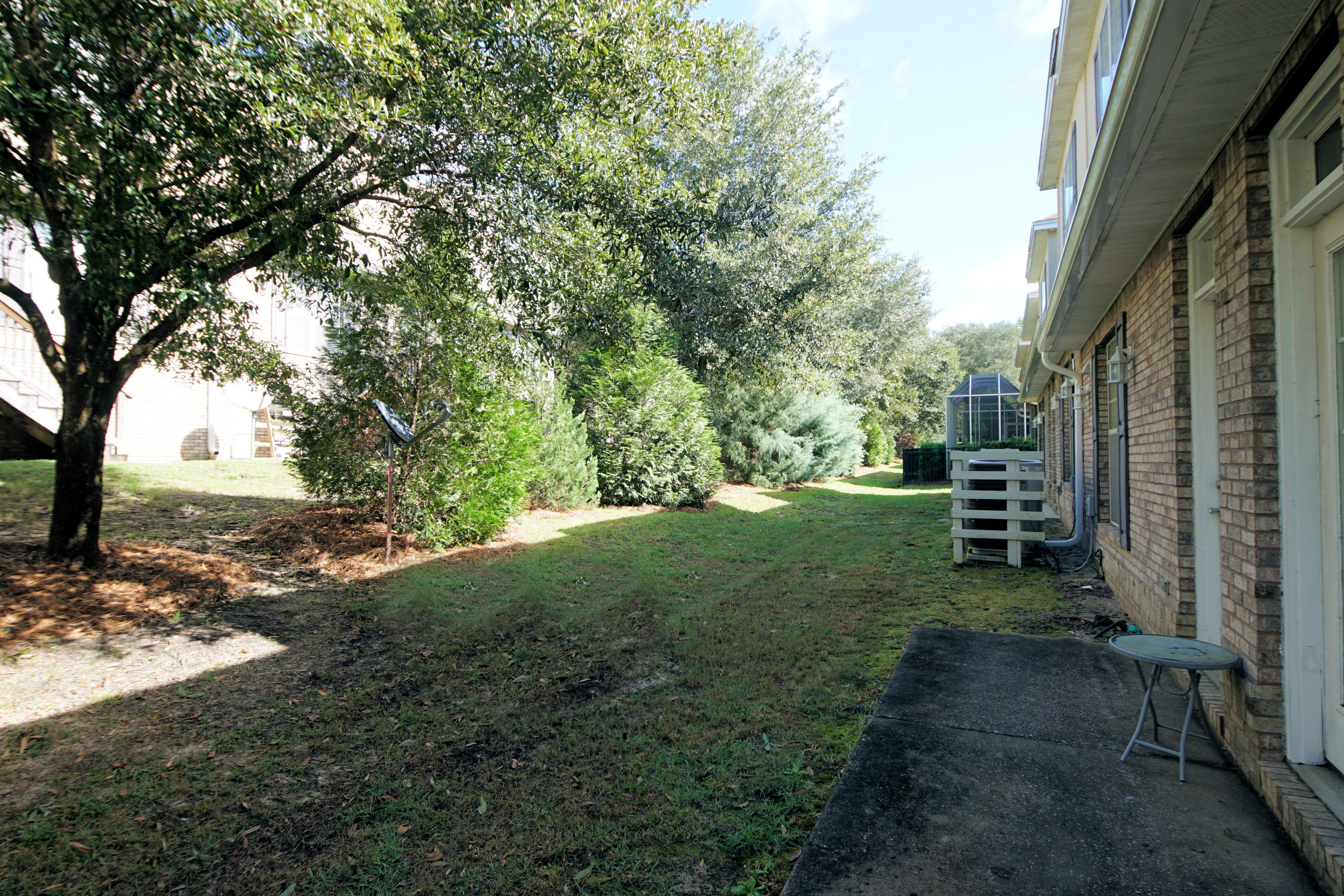 WALTON OAKS - Residential