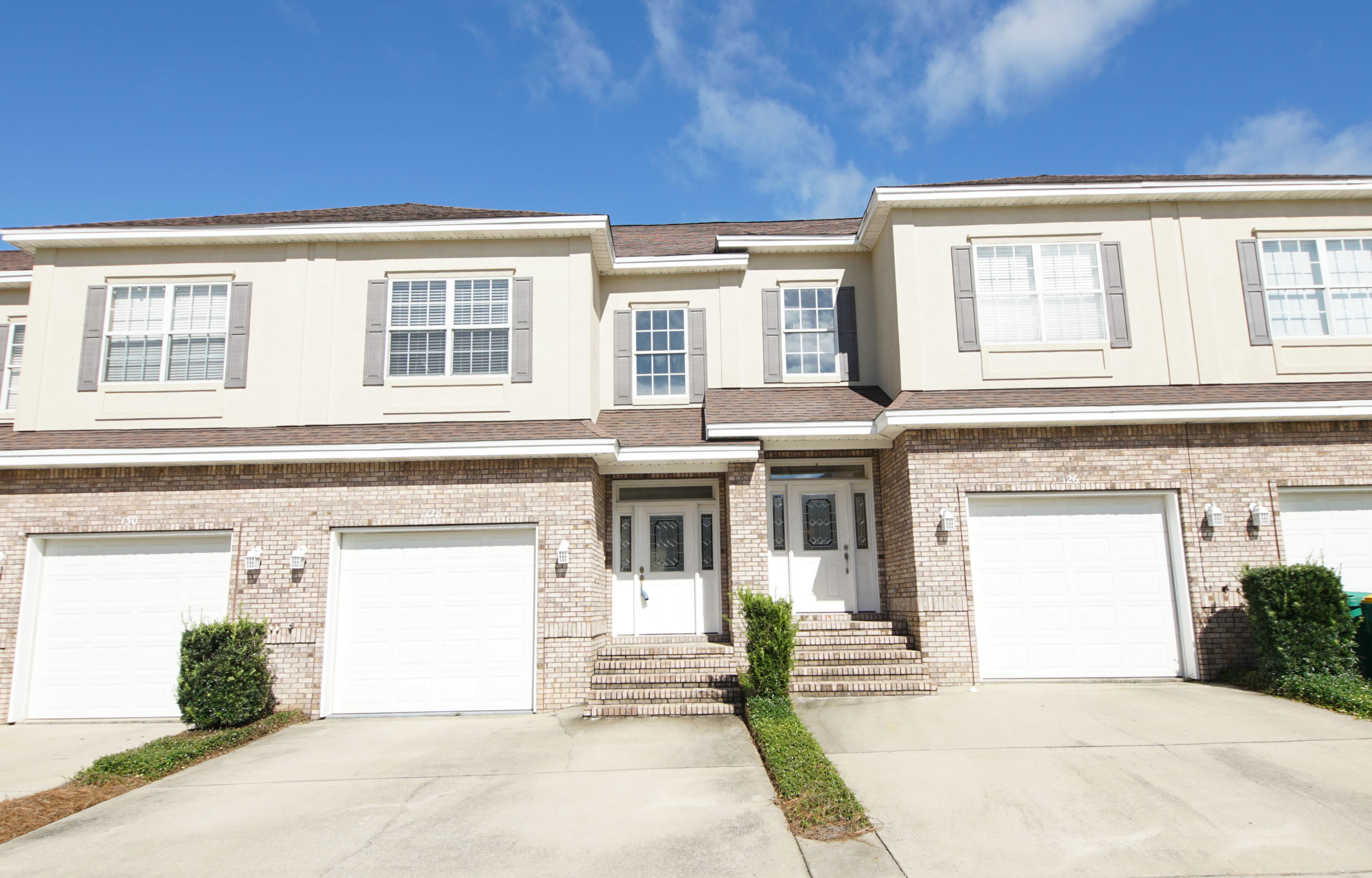 WALTON OAKS - Residential