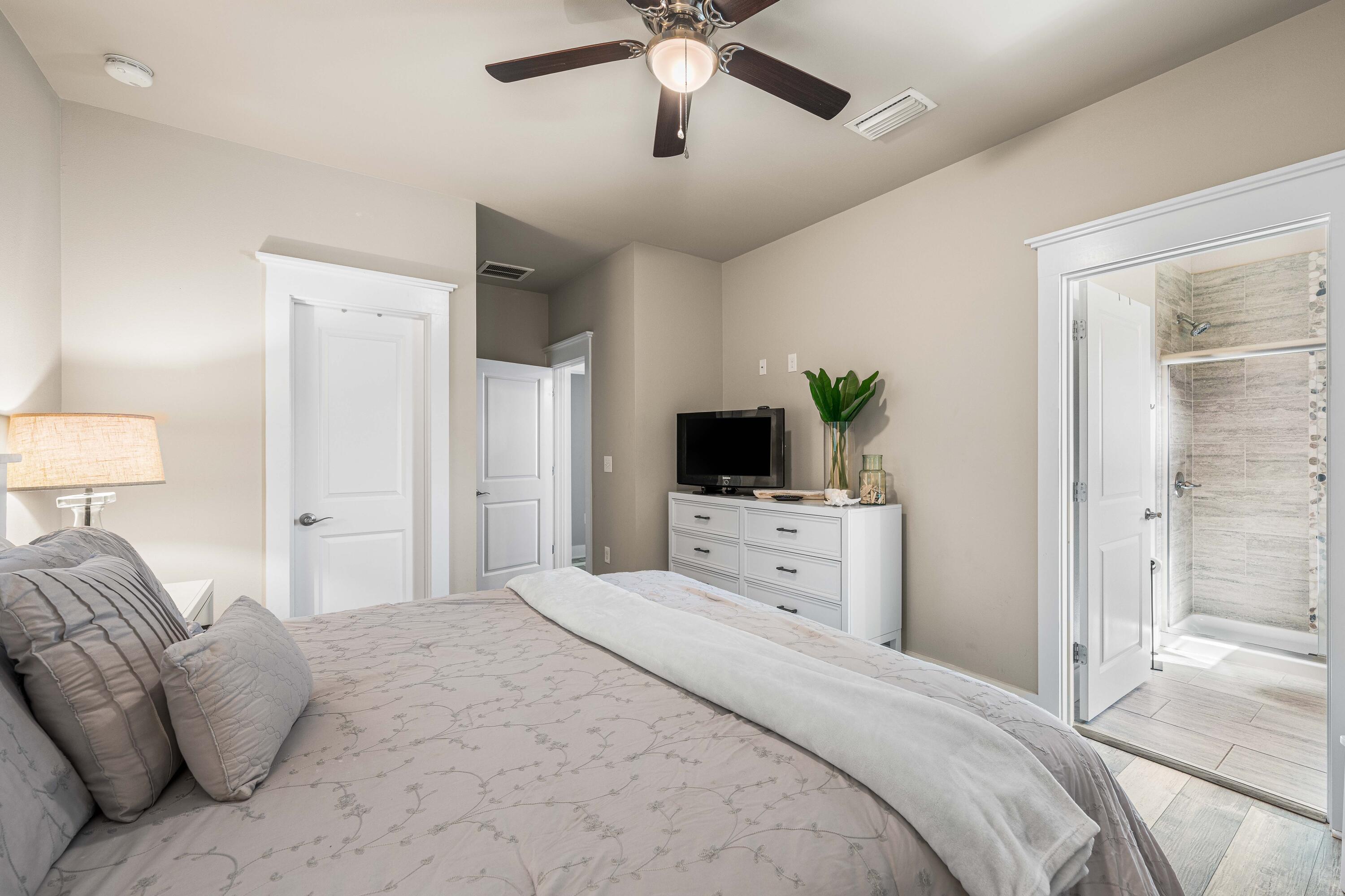 TOWN OF SANTA ROSA - Residential