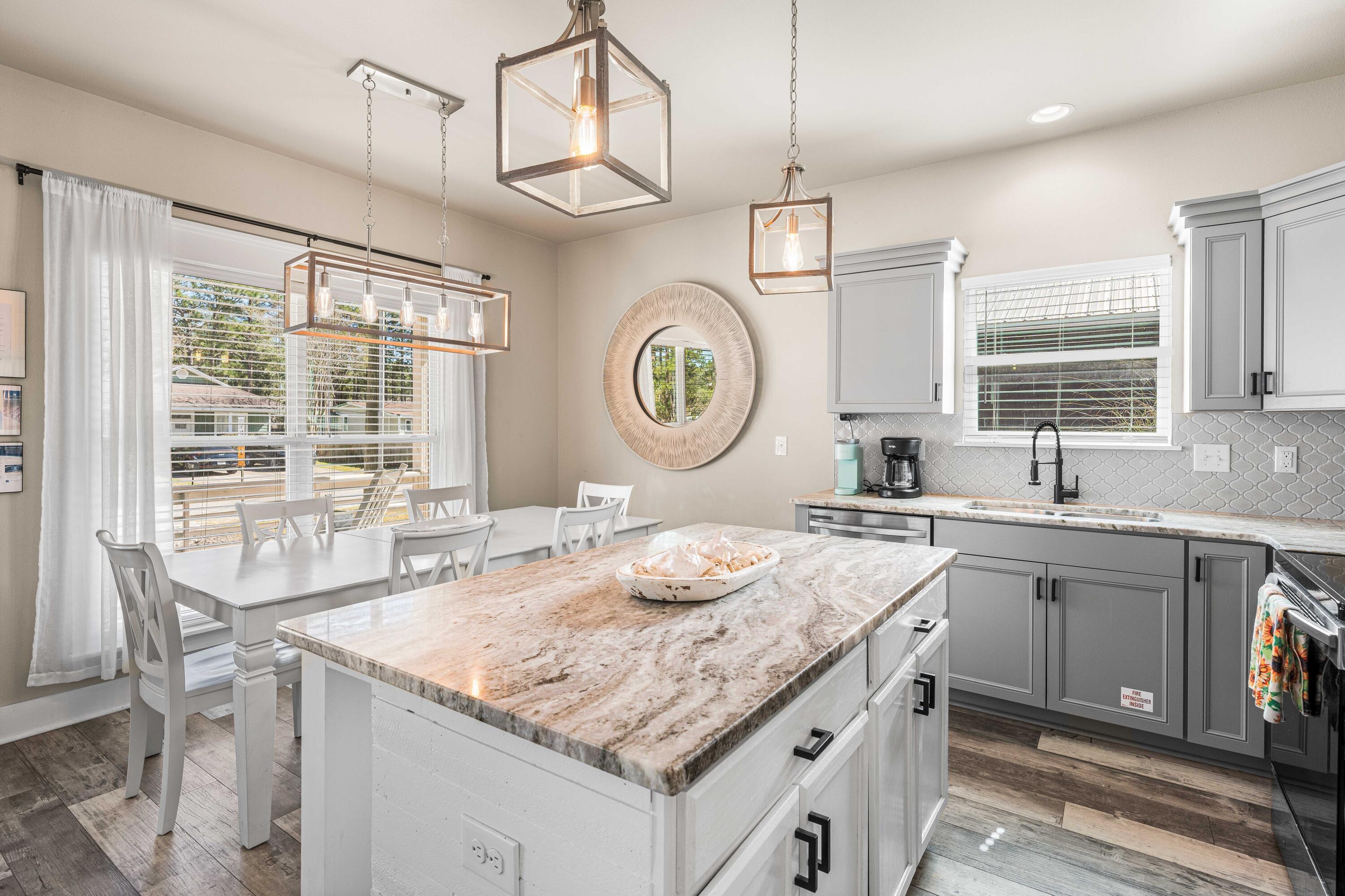 TOWN OF SANTA ROSA - Residential