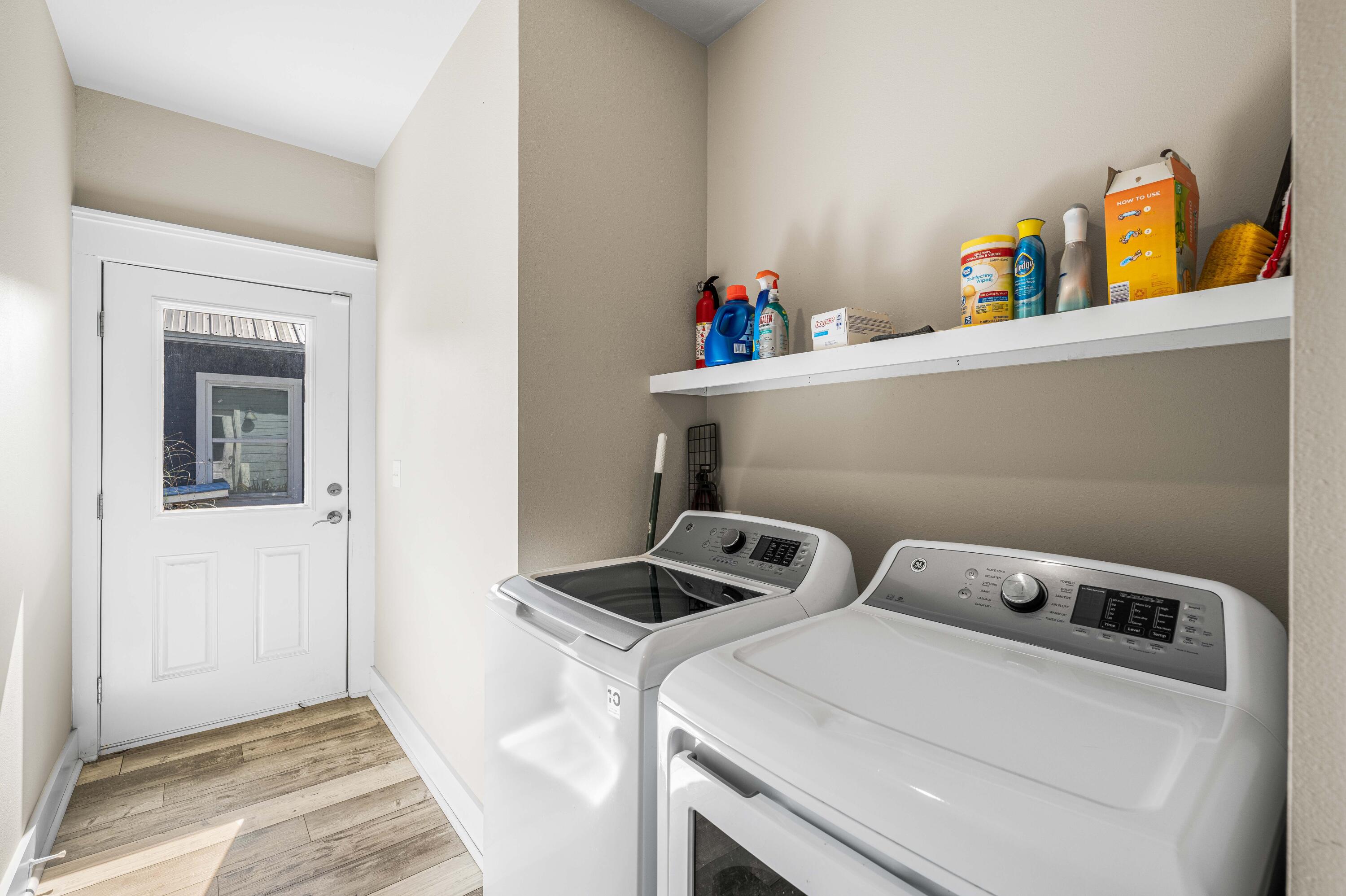 TOWN OF SANTA ROSA - Residential