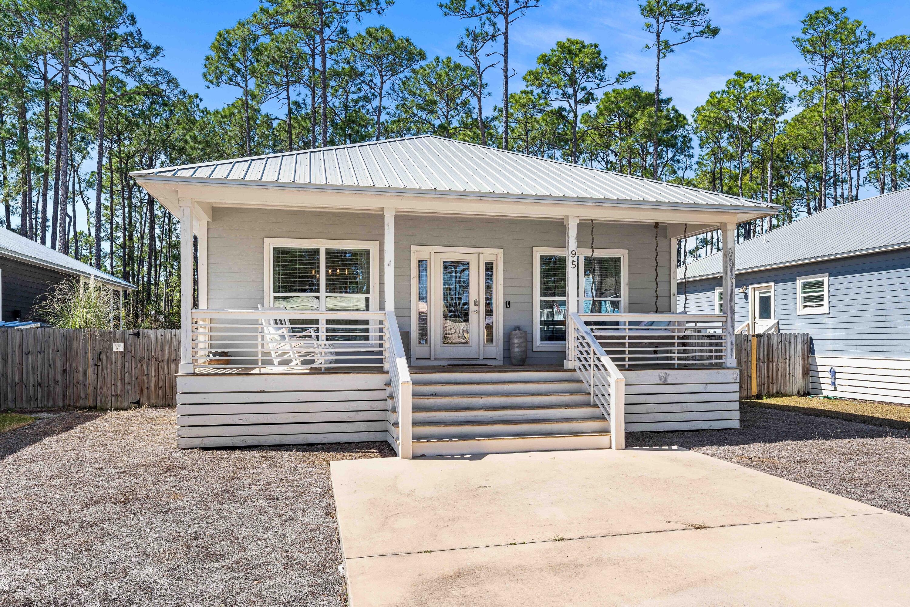 TOWN OF SANTA ROSA - Residential