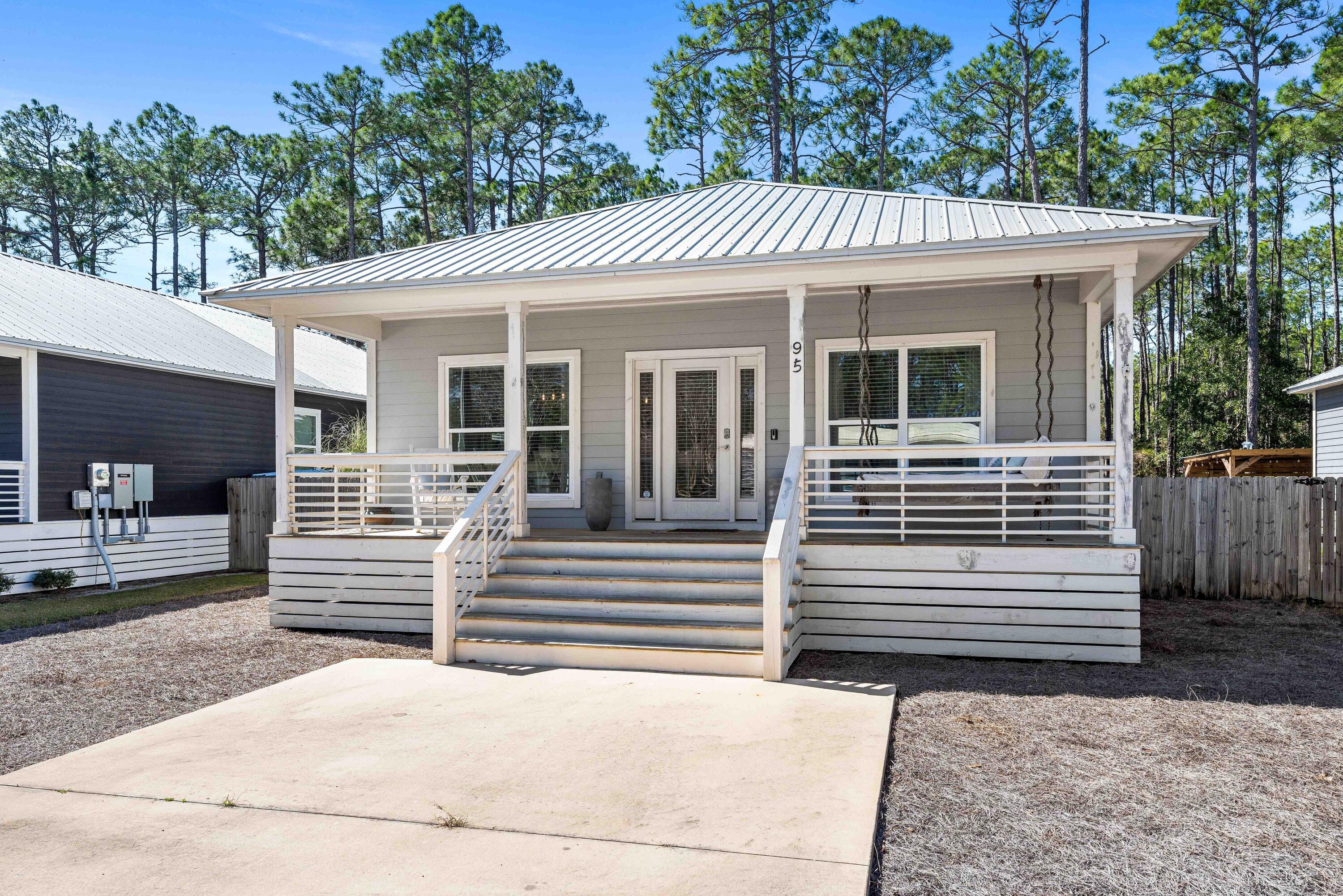 TOWN OF SANTA ROSA - Residential