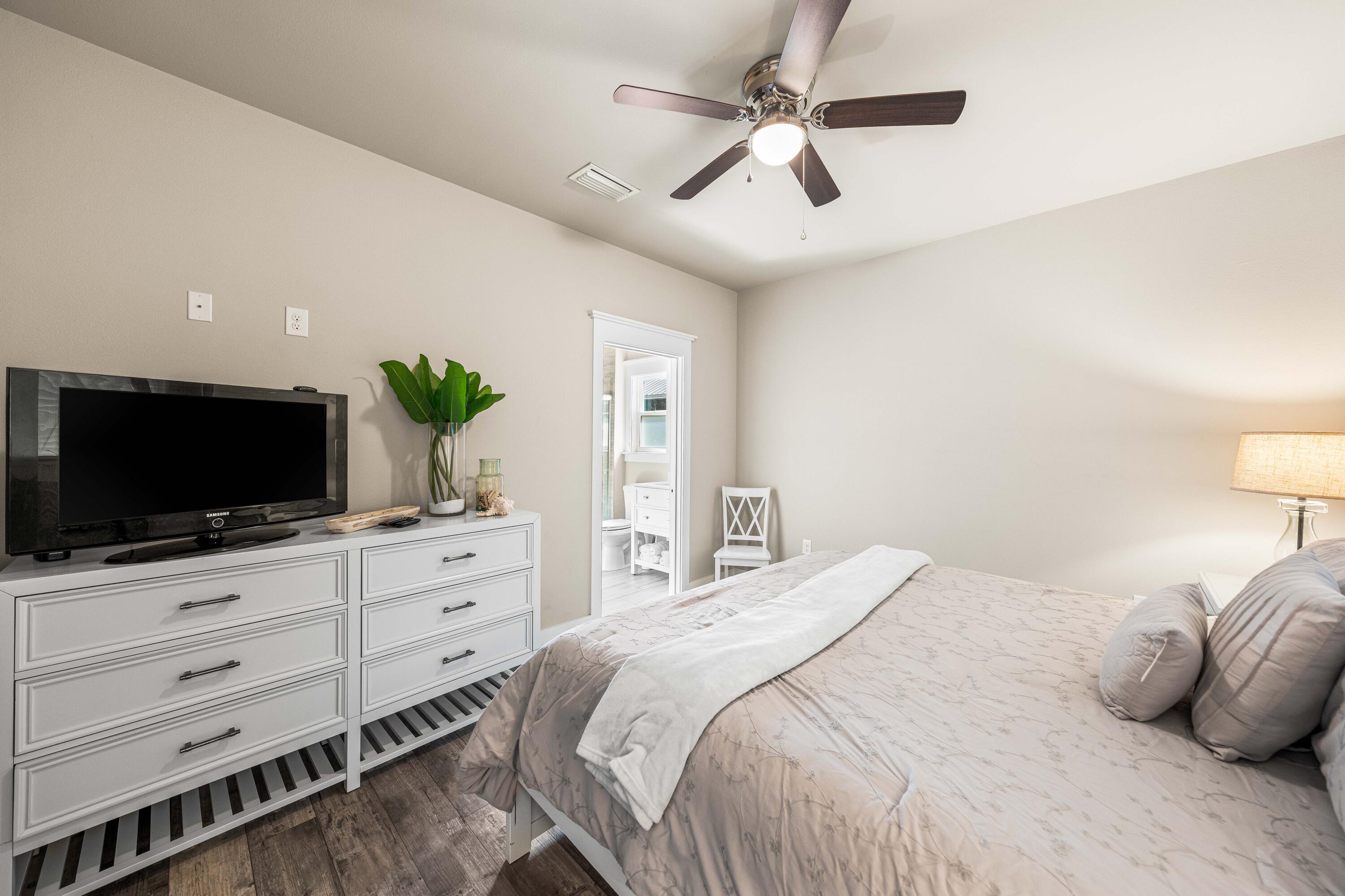 TOWN OF SANTA ROSA - Residential