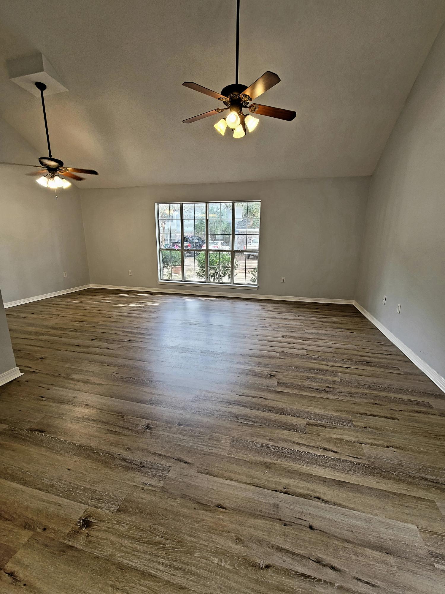 BELL-BROOK ESTATES 1ST ADDN - Residential