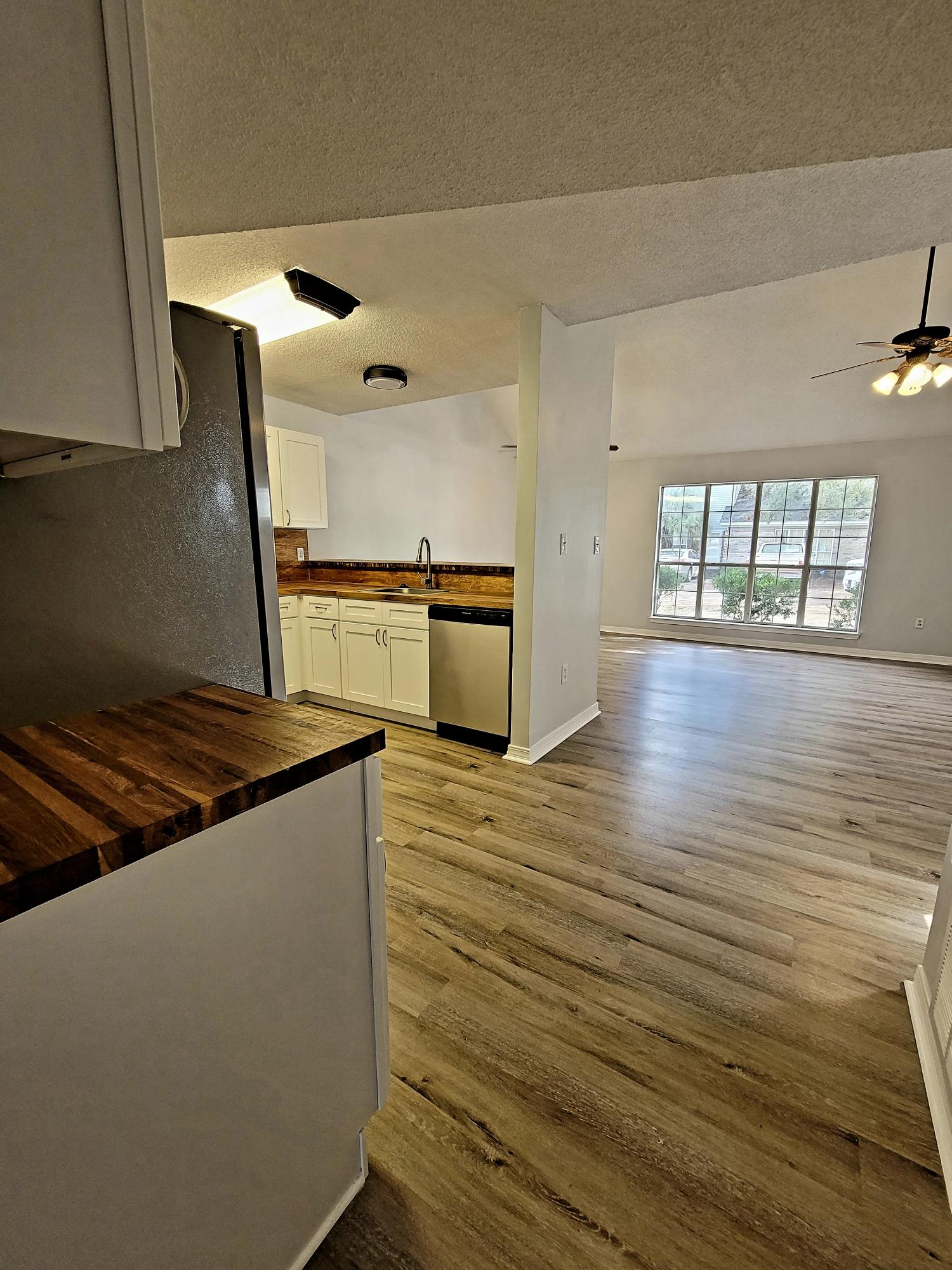 BELL-BROOK ESTATES 1ST ADDN - Residential