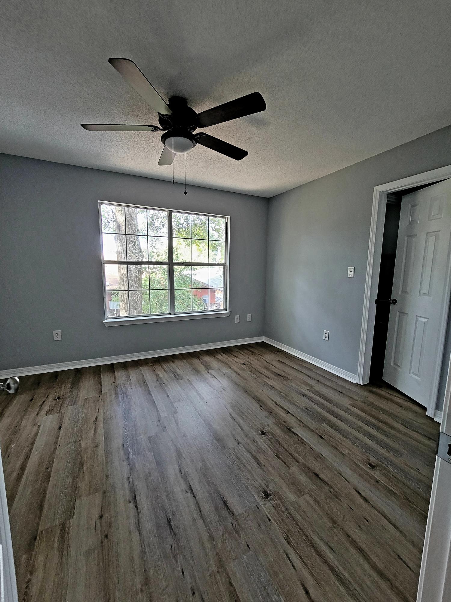 BELL-BROOK ESTATES 1ST ADDN - Residential