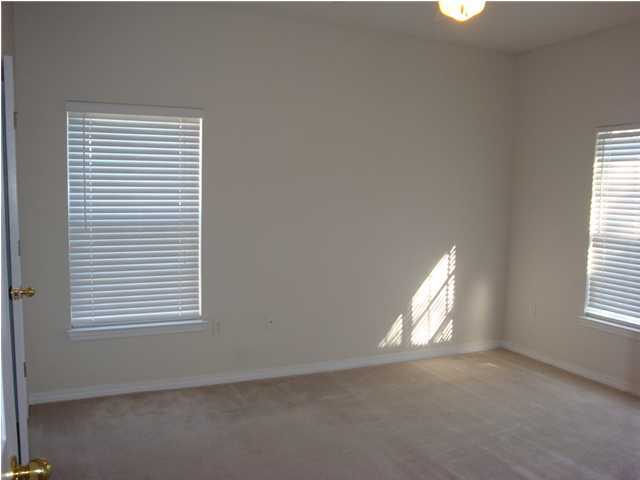 THE OAKS AT NICEVILLE - Residential Lease