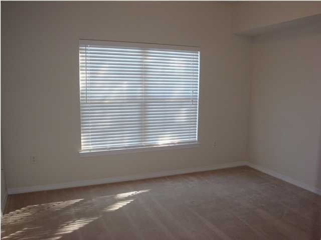 THE OAKS AT NICEVILLE - Residential Lease