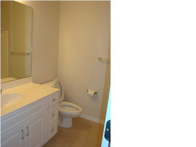 THE OAKS AT NICEVILLE - Residential Lease