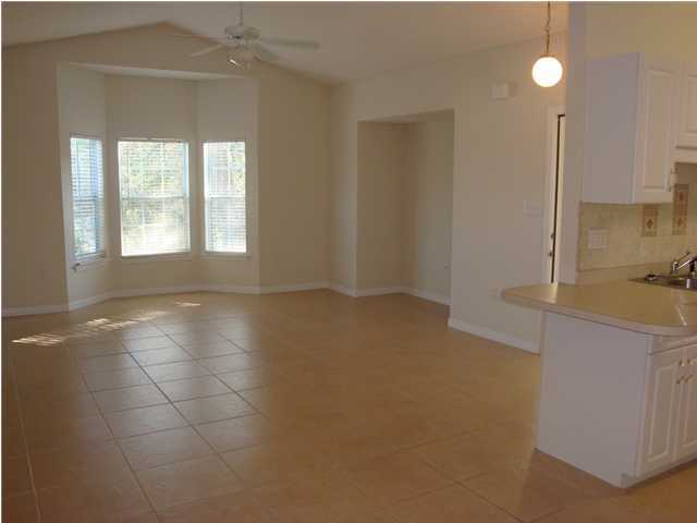 THE OAKS AT NICEVILLE - Residential Lease