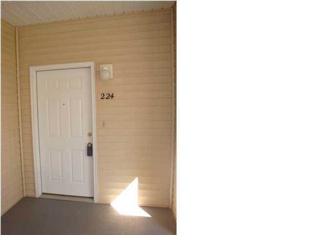 THE OAKS AT NICEVILLE - Residential Lease