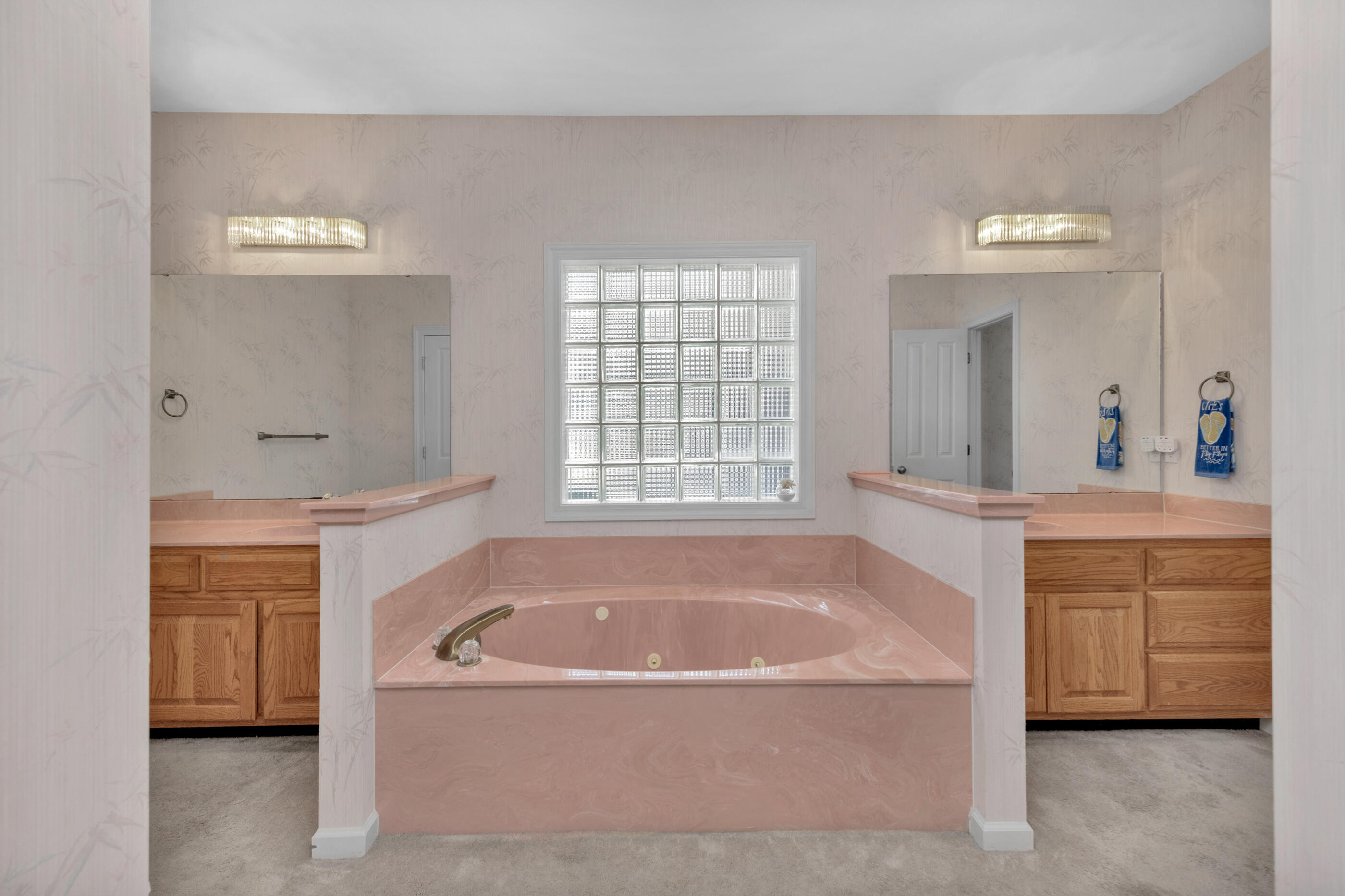 LAKE POINTE - Residential