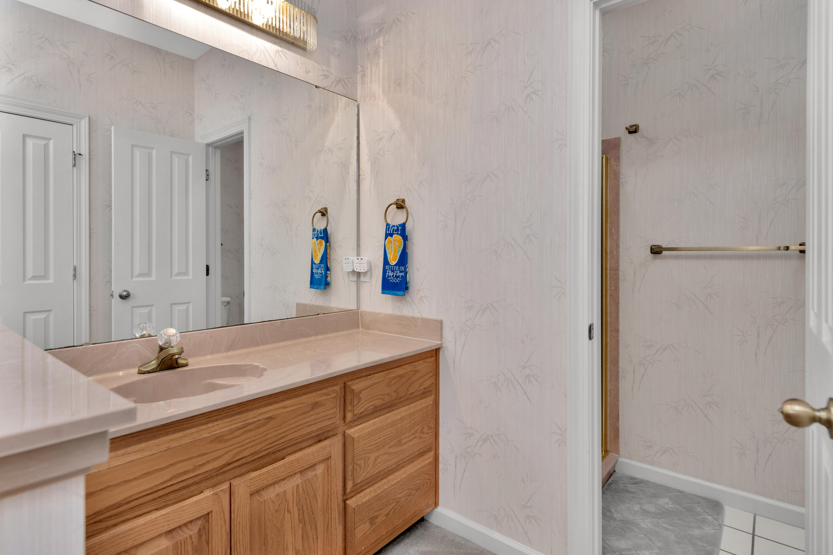LAKE POINTE - Residential