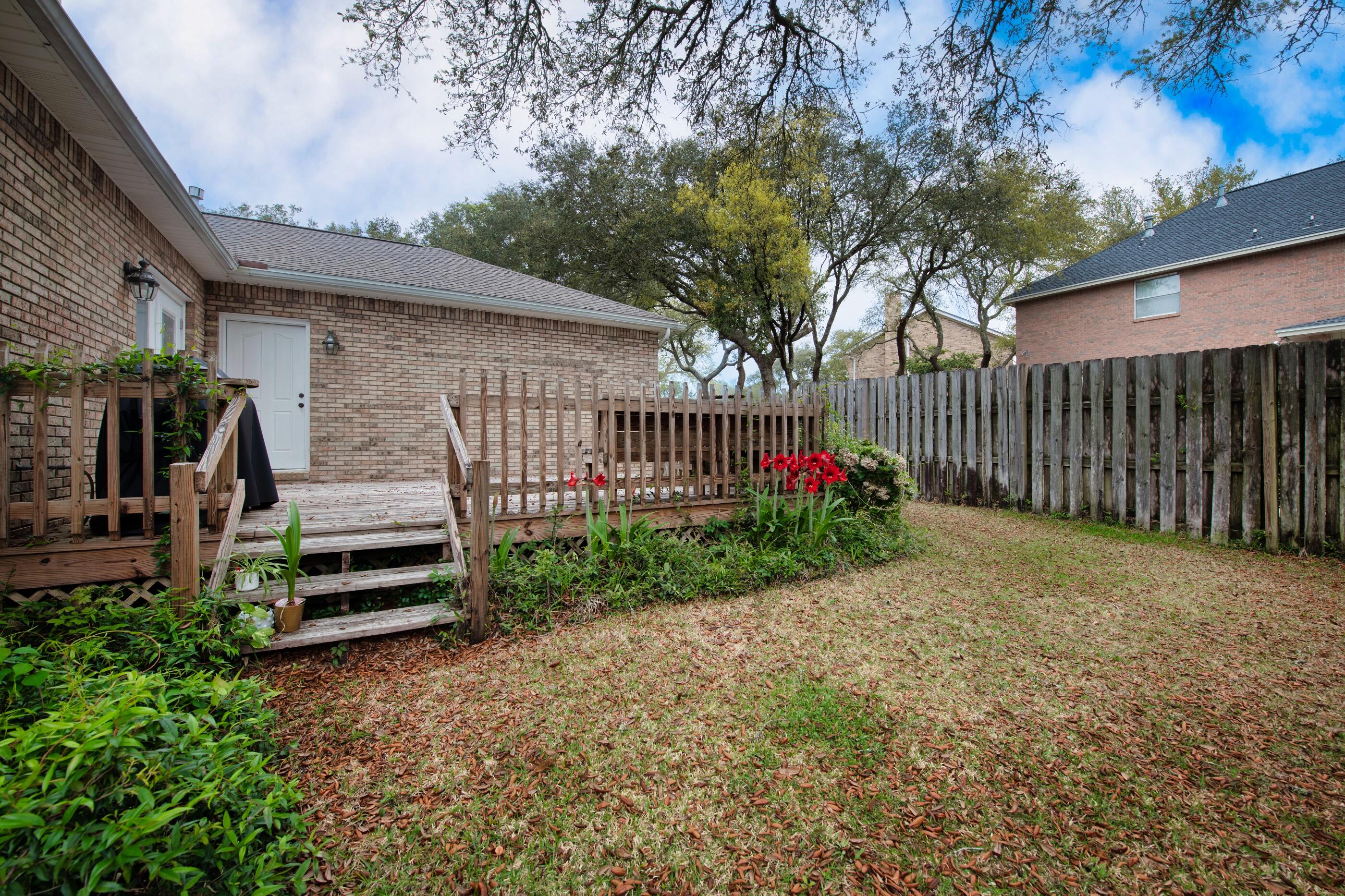 LAKE POINTE - Residential