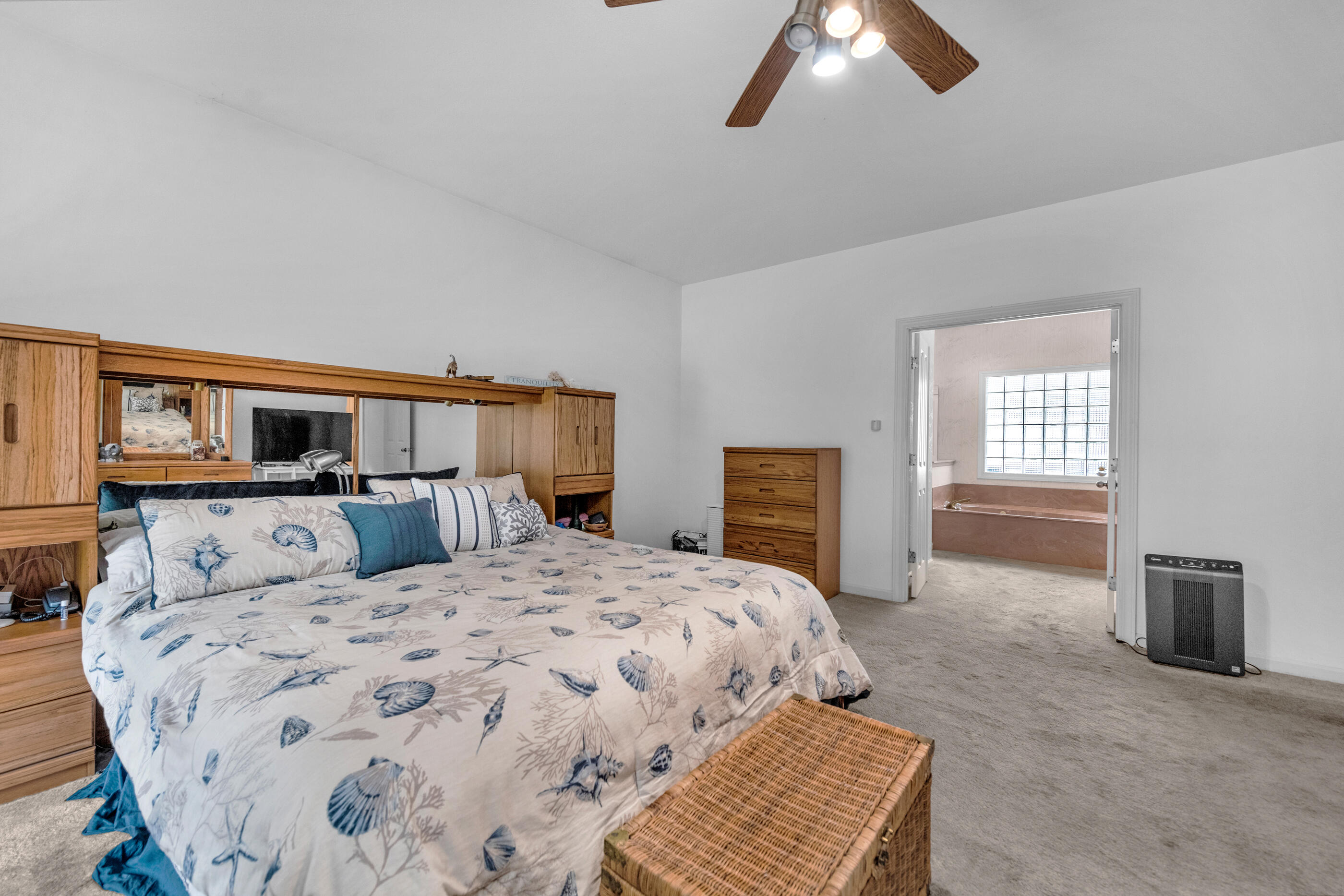 LAKE POINTE - Residential