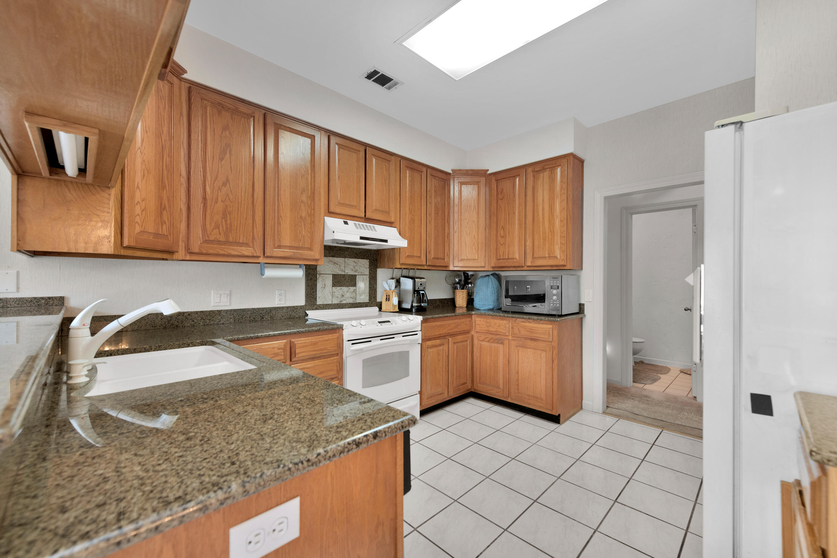 LAKE POINTE - Residential