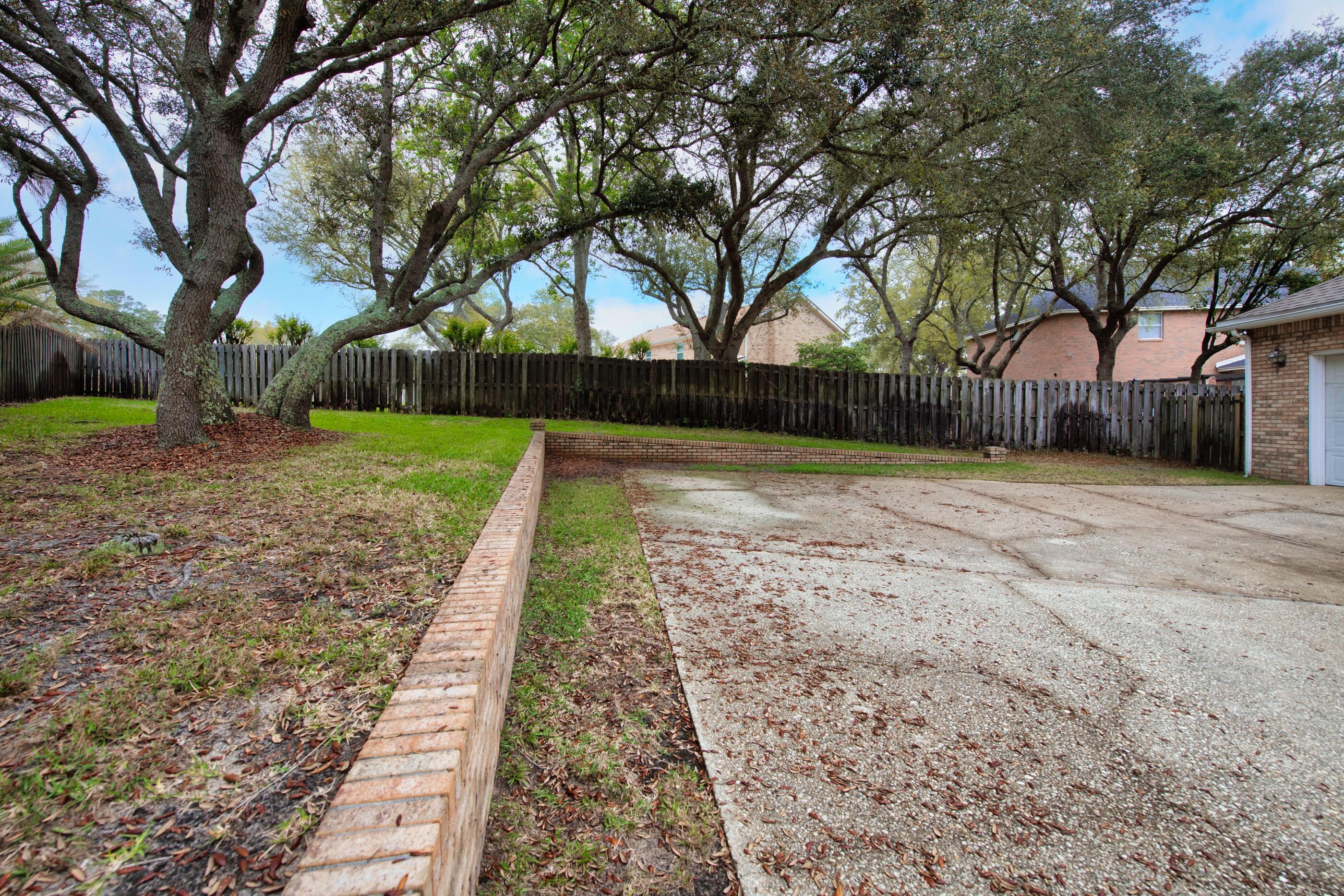 LAKE POINTE - Residential