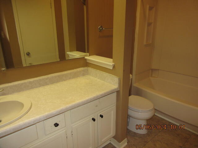 ELM PLACE CONDO - Residential