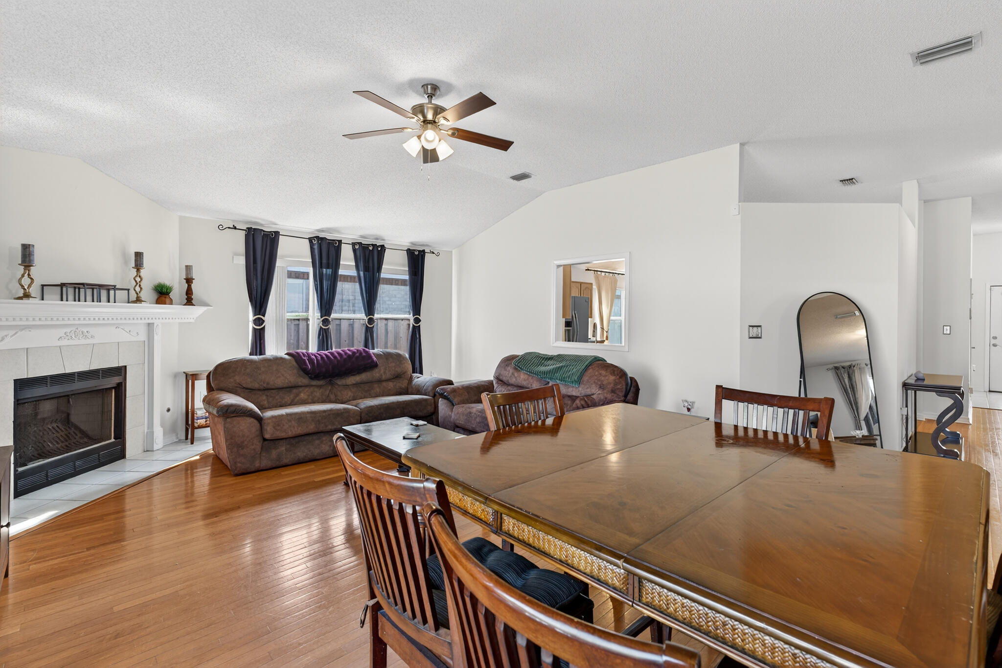 EMERALD VILLAGE S/D - Residential