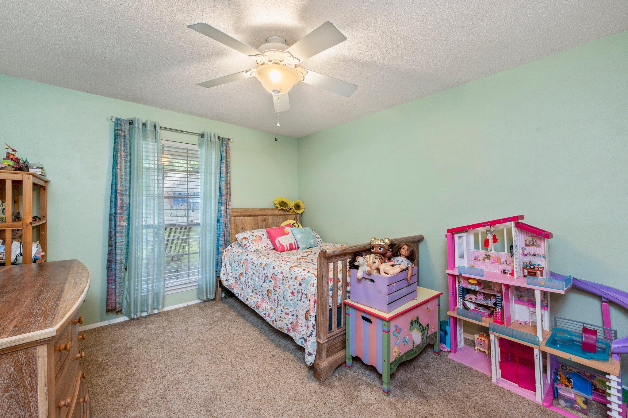 SAVANNAH OAKS - Residential