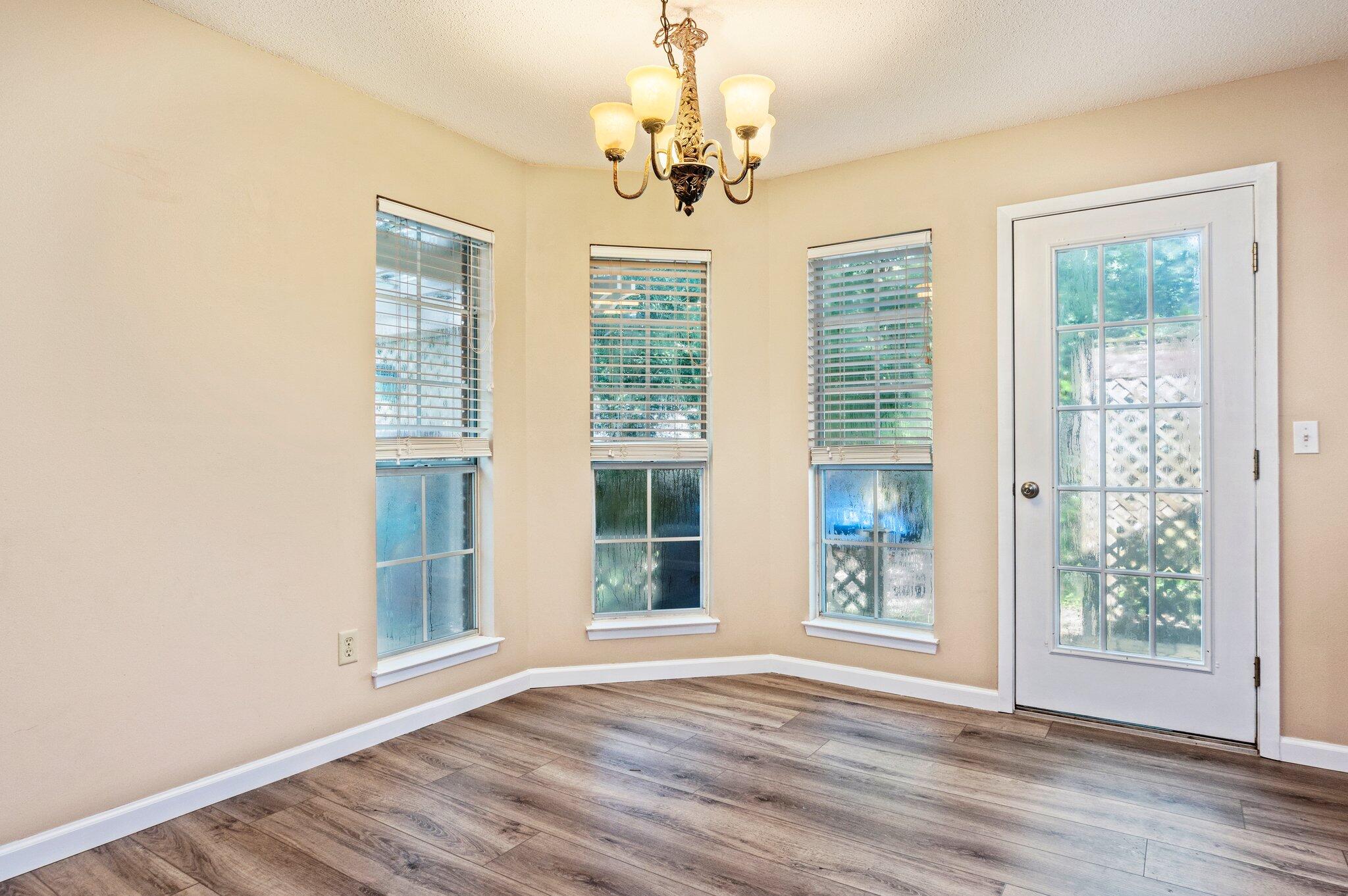 SAVANNAH OAKS - Residential