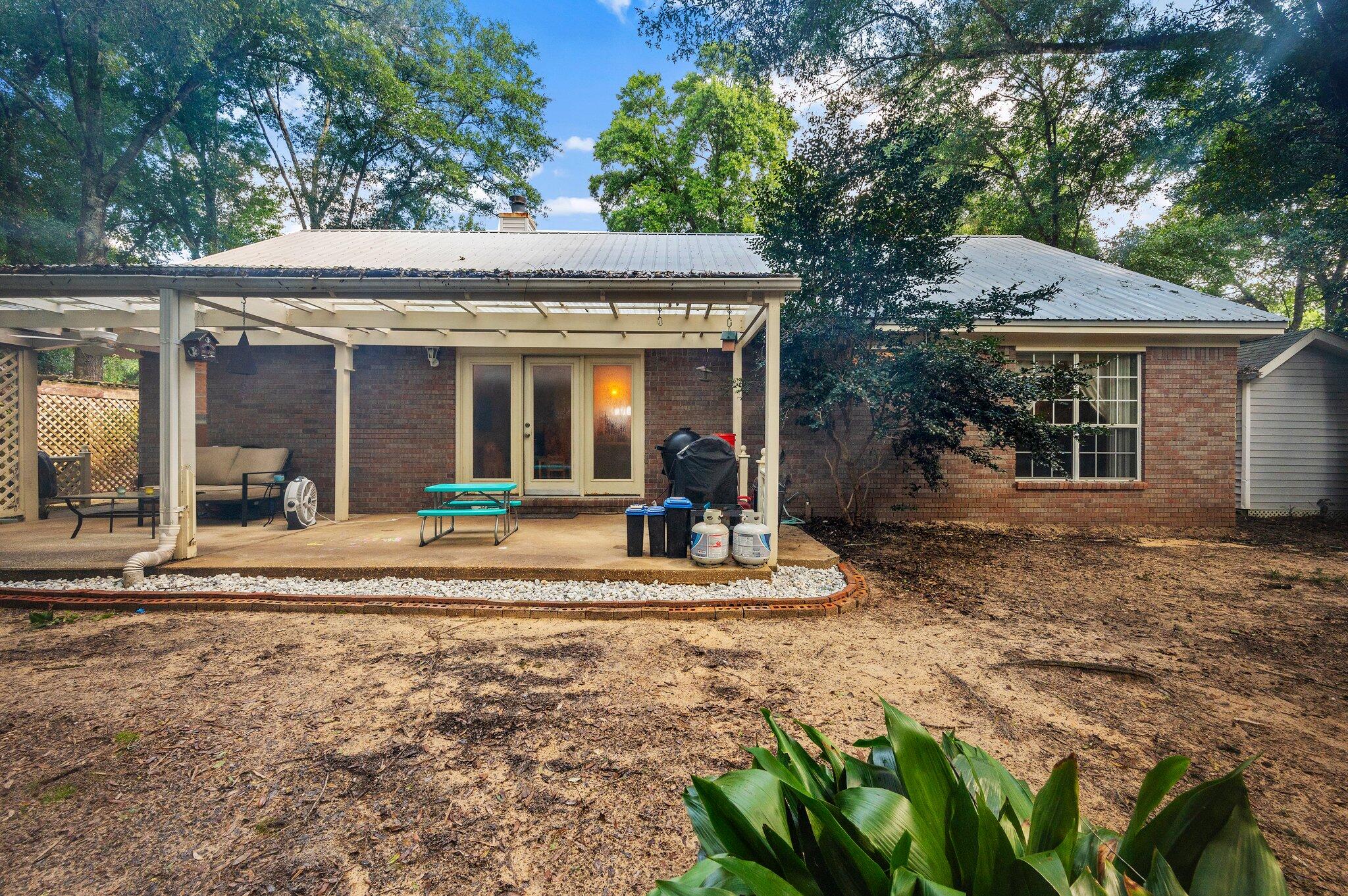 SAVANNAH OAKS - Residential