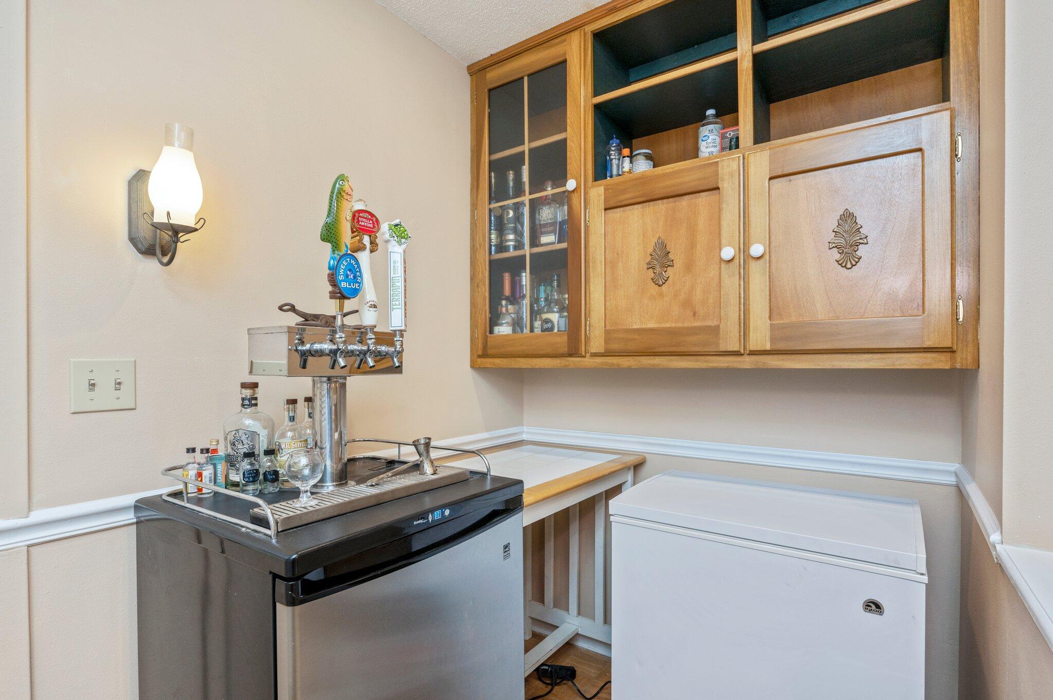 SAVANNAH OAKS - Residential