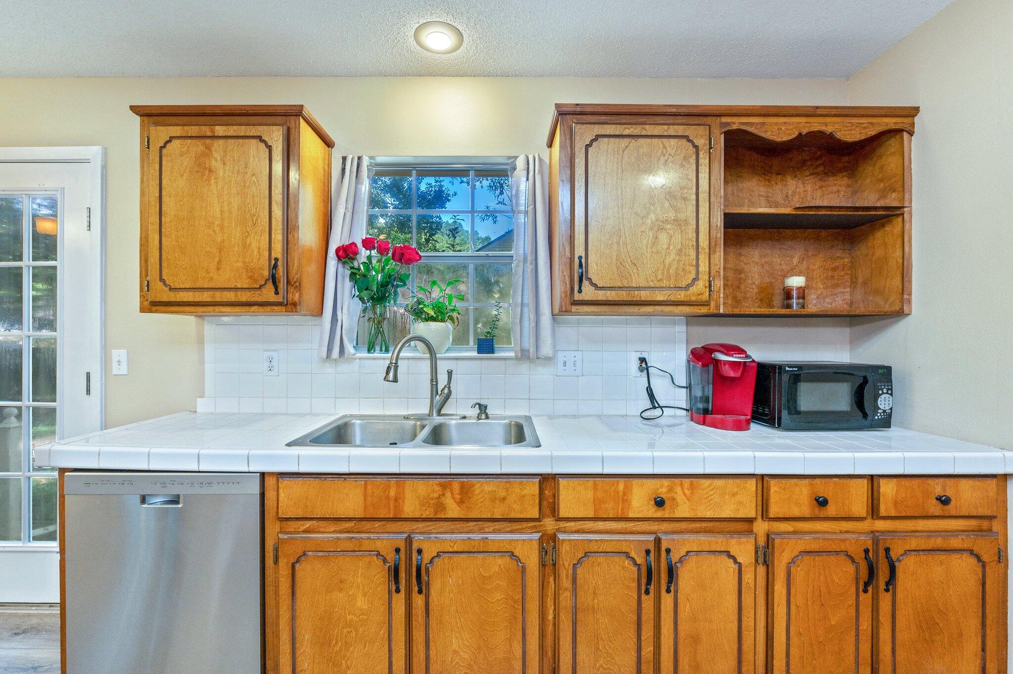 SAVANNAH OAKS - Residential