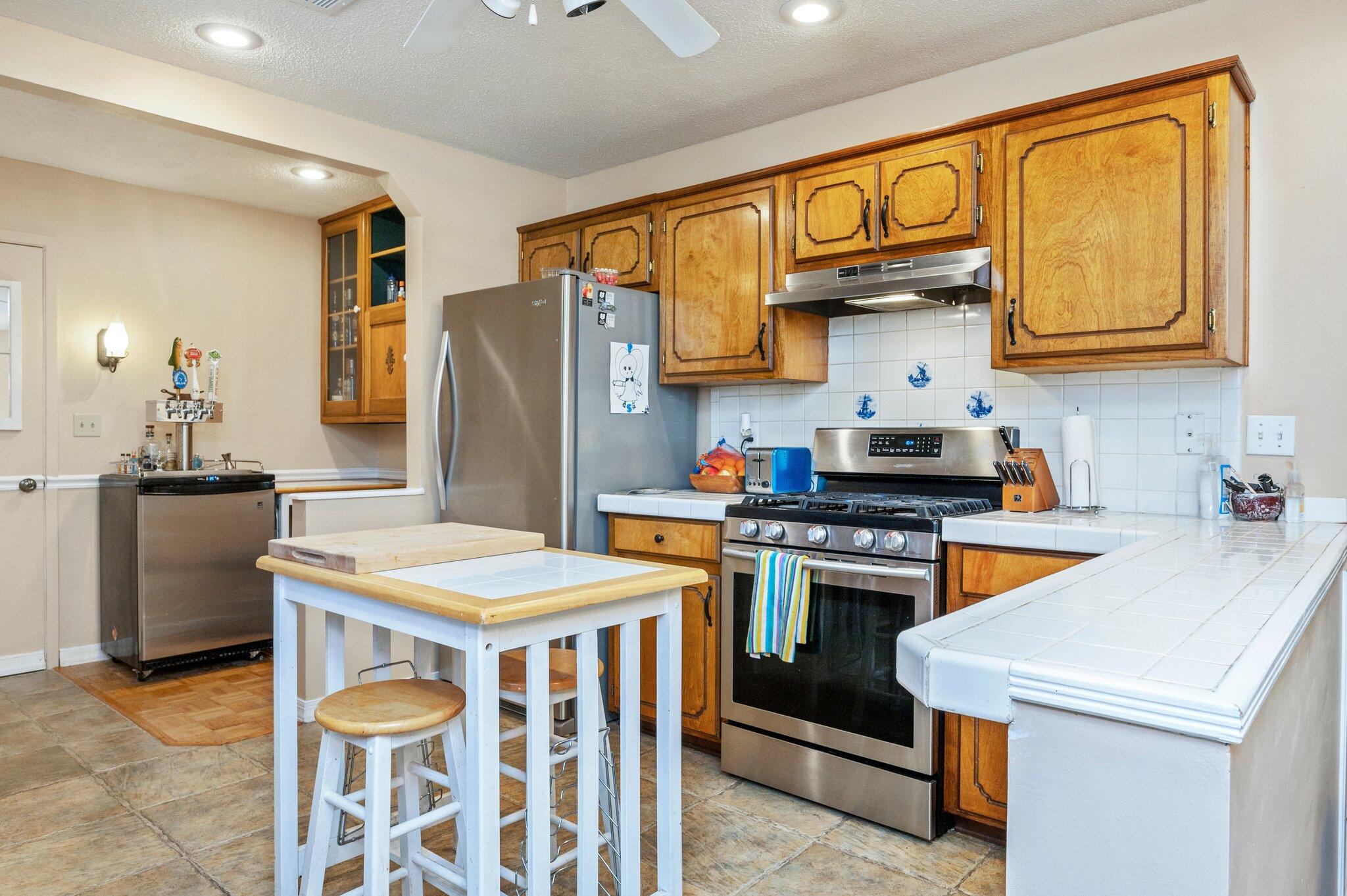 SAVANNAH OAKS - Residential