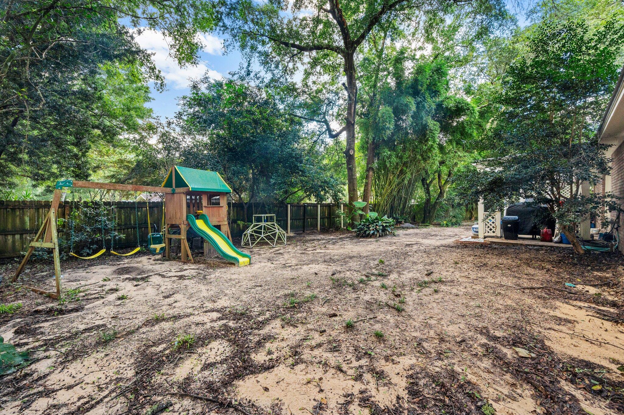 SAVANNAH OAKS - Residential