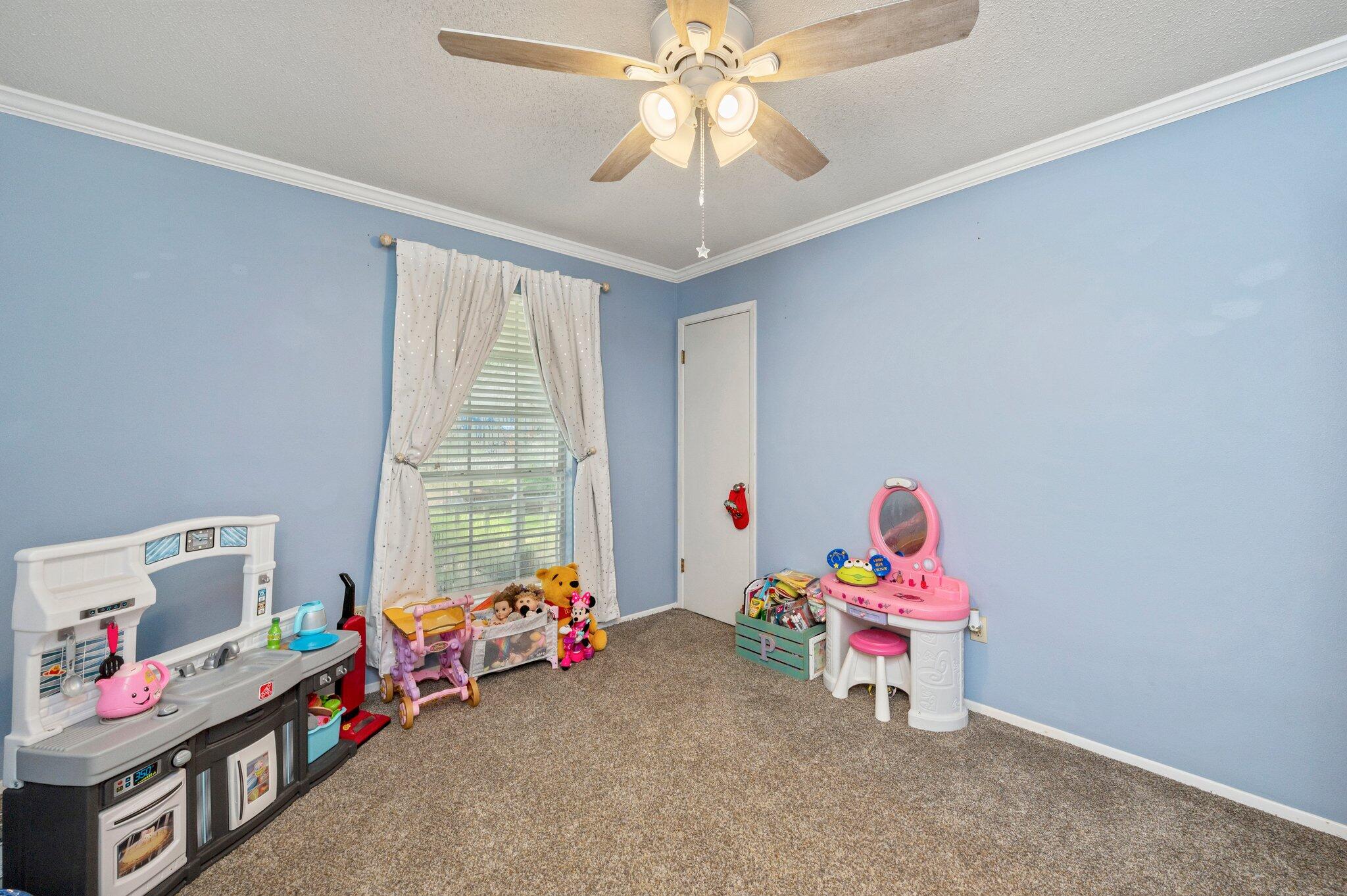 SAVANNAH OAKS - Residential