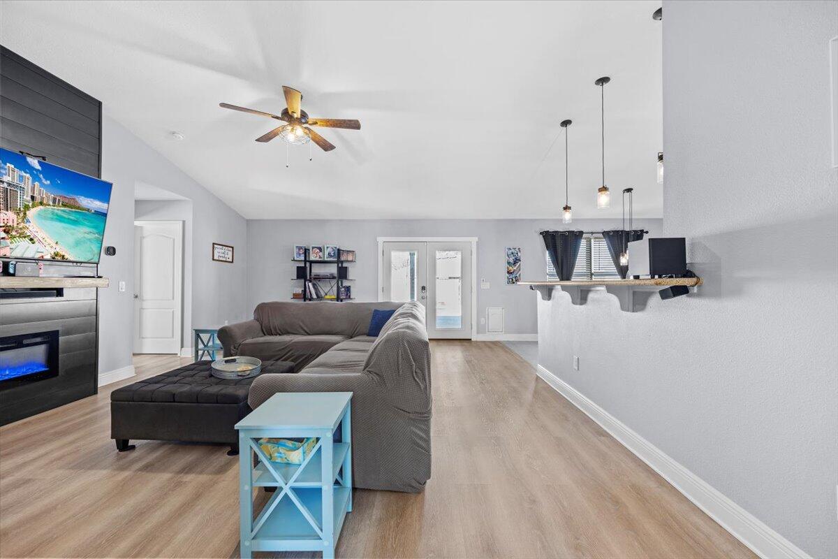 La Mesa @ Hidden Creek - Residential