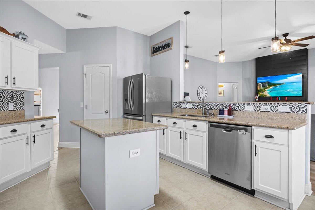La Mesa @ Hidden Creek - Residential