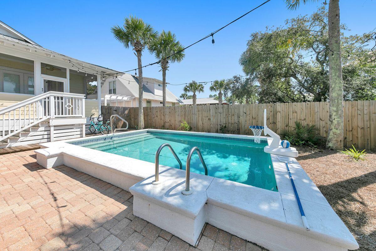 GULF SHORE MANOR - Residential