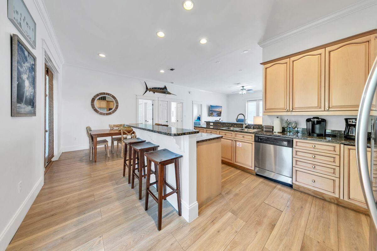 GULF SHORE MANOR - Residential