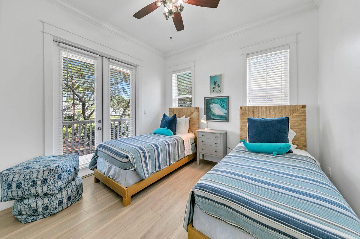 GULF SHORE MANOR - Residential