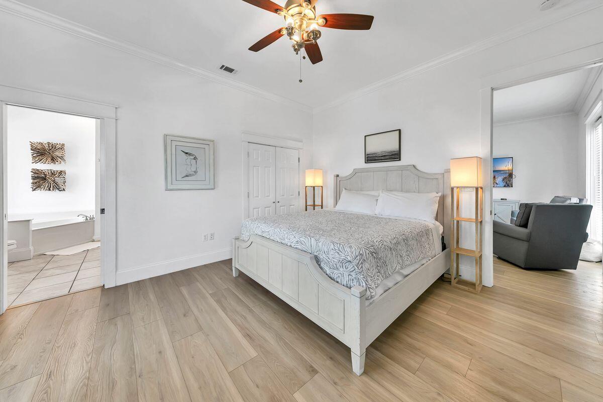 GULF SHORE MANOR - Residential