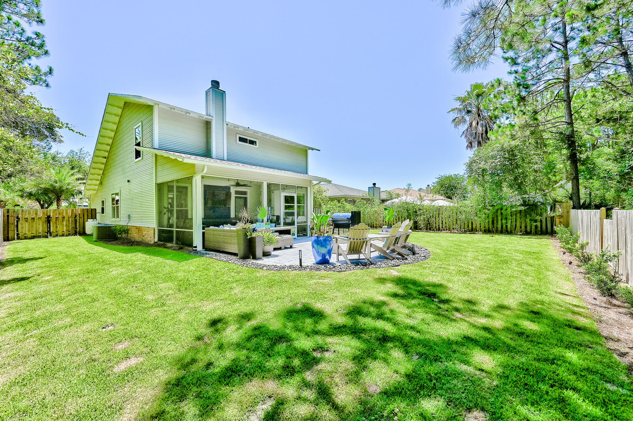 Escada - Residential