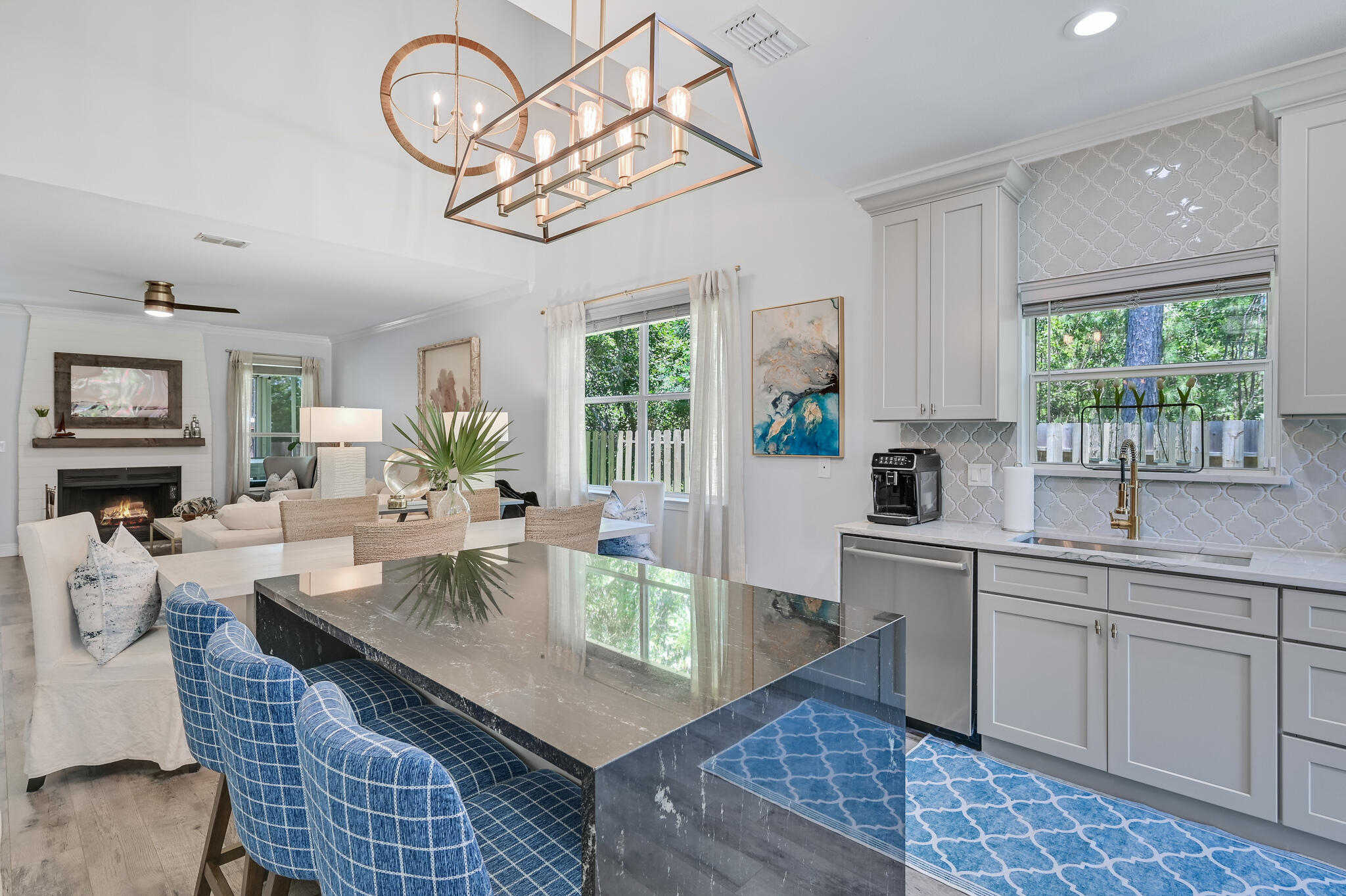 Escada - Residential