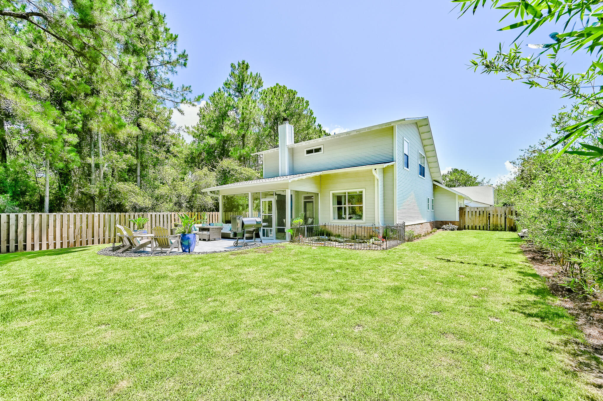 Escada - Residential